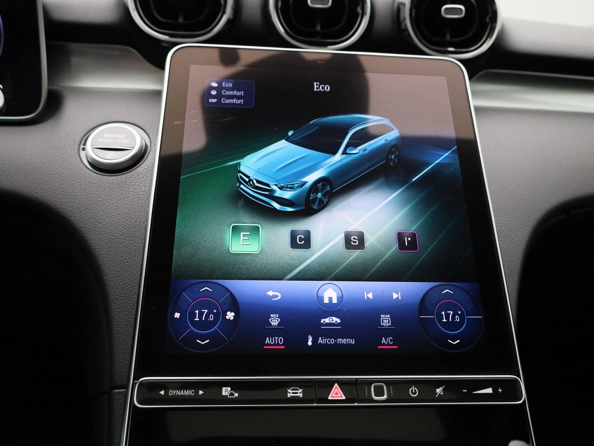 Mercedes-Benz-C-Klasse-image-16