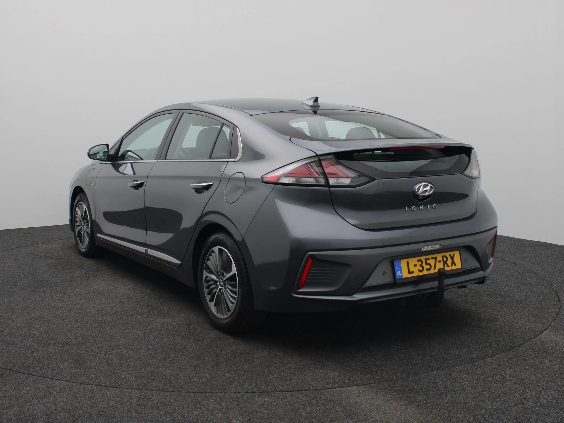 Hyundai IONIQ 1.6 GDi PHEV Premium