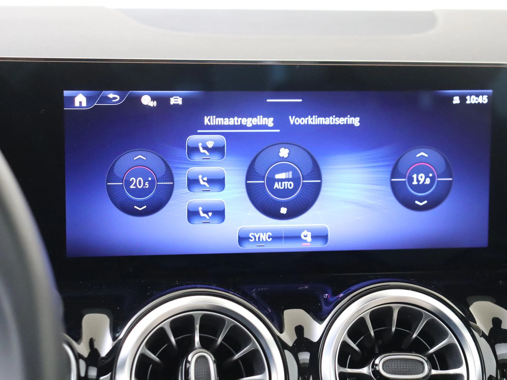 Mercedes-Benz-B-Klasse-image-18