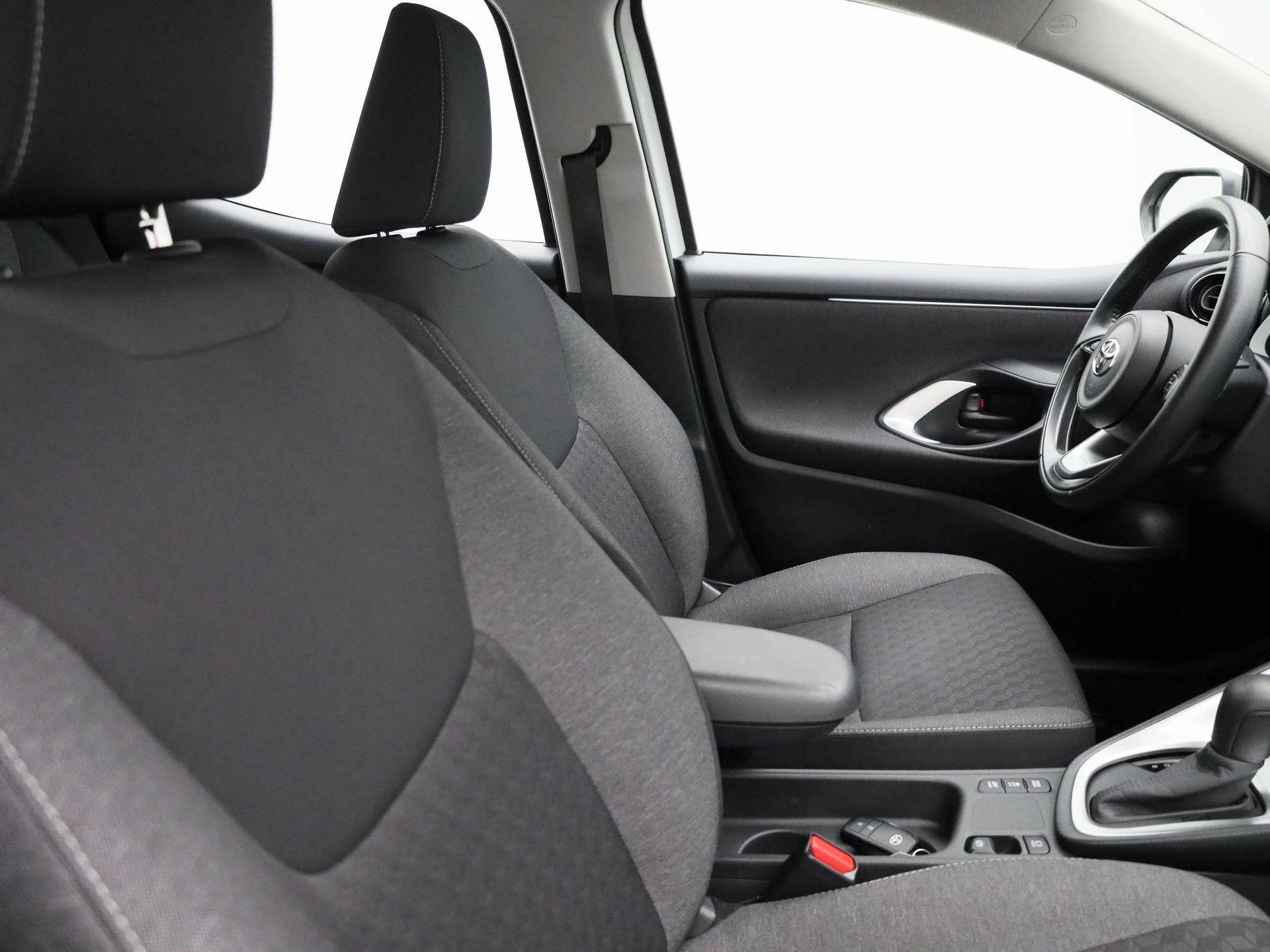 Toyota-Yaris-image-27