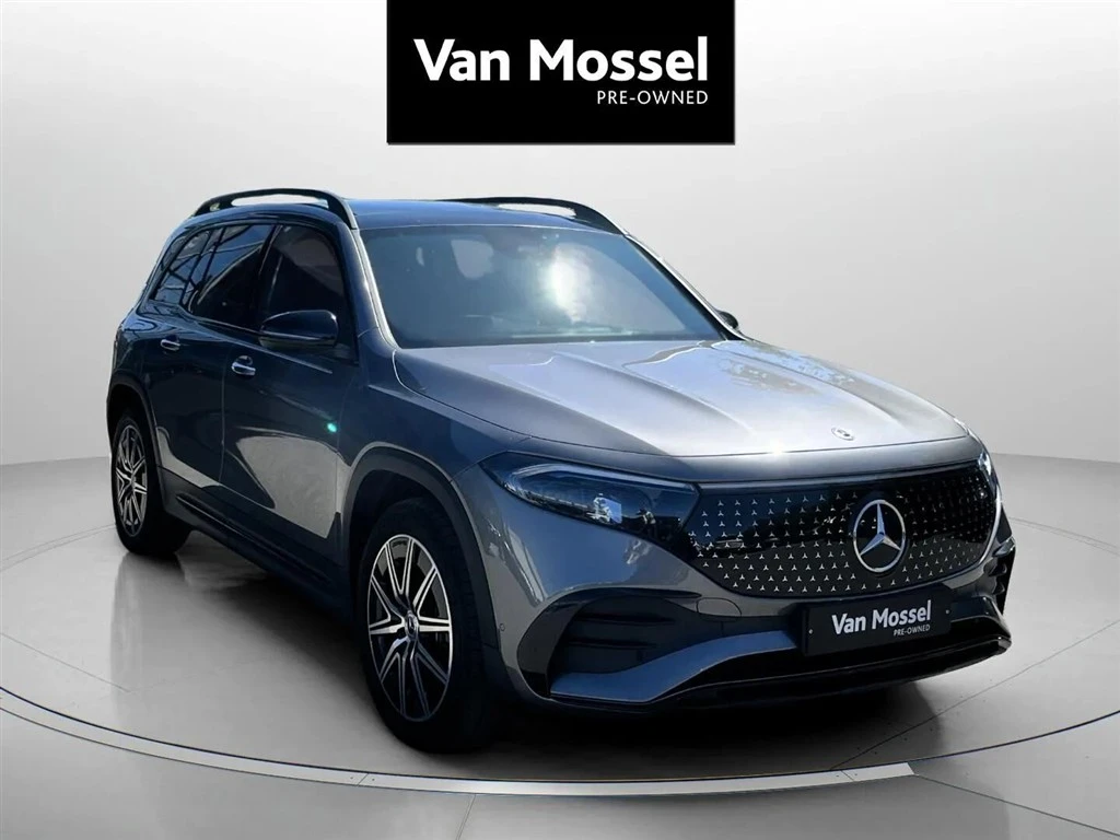 Mercedes-Benz-EQB-image-2