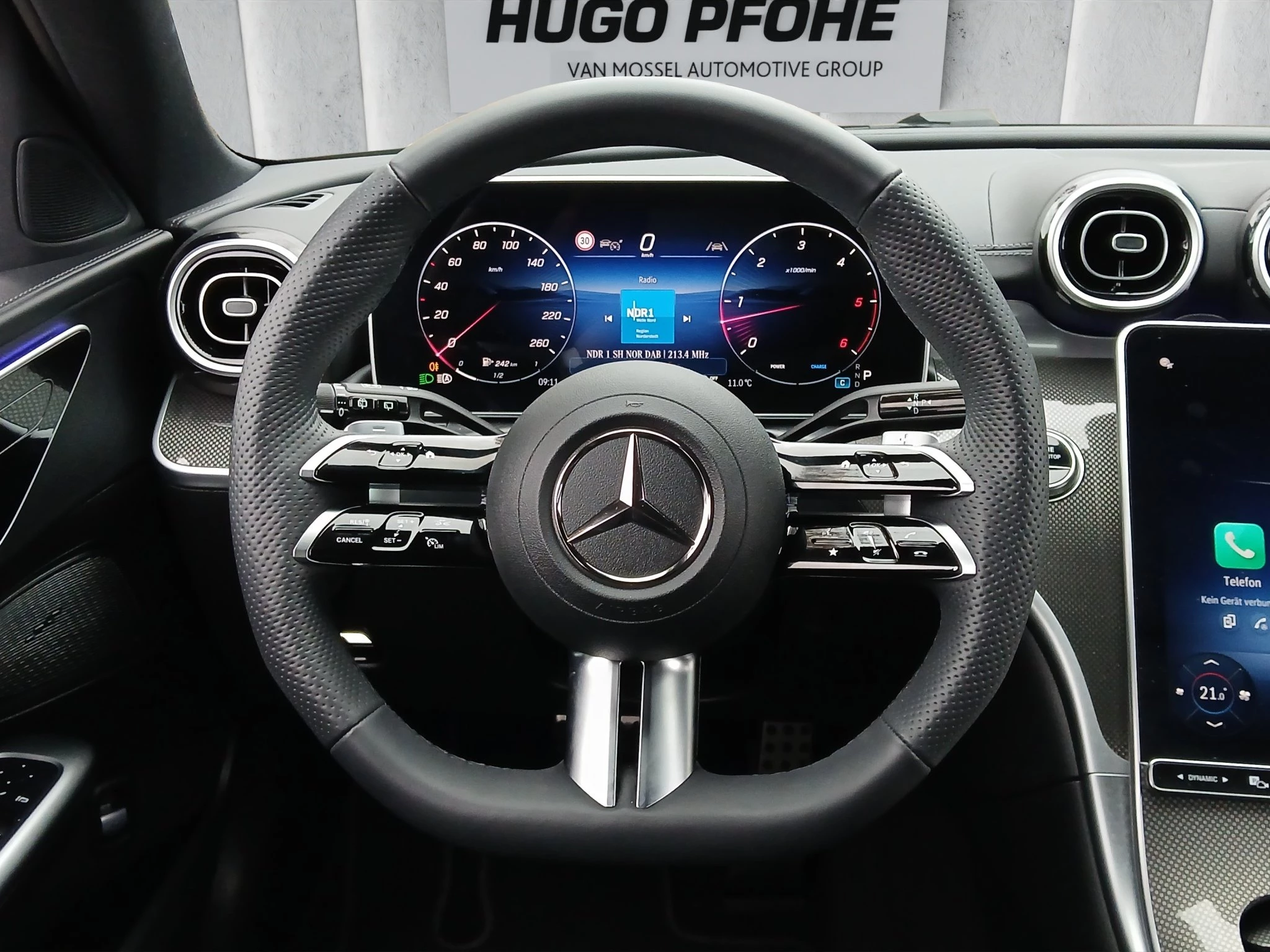 Mercedes-Benz C-Klasse 300 d T AMG Line AUT | AHK | LED | NAV