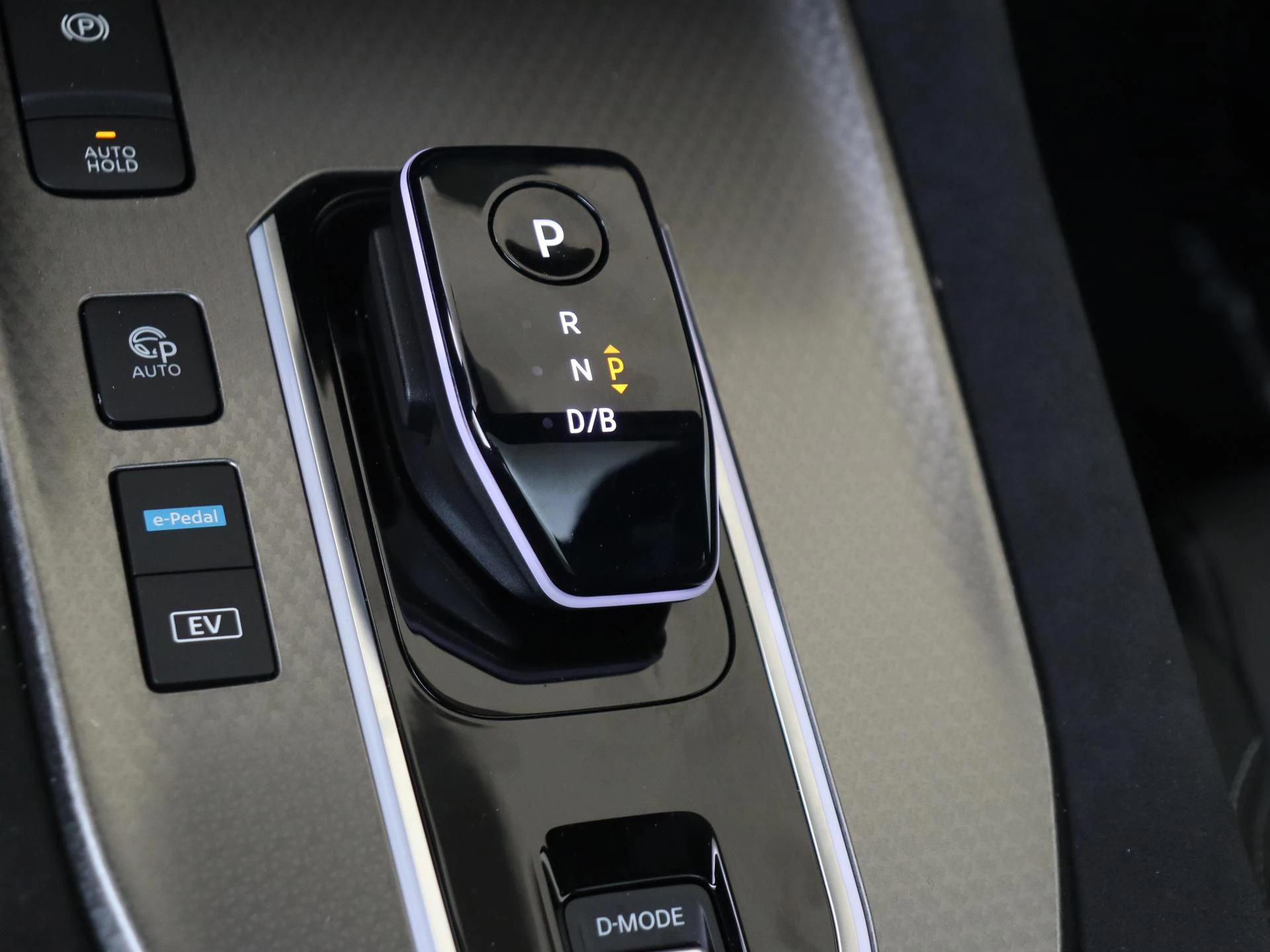 Nissan-QASHQAI-image-14