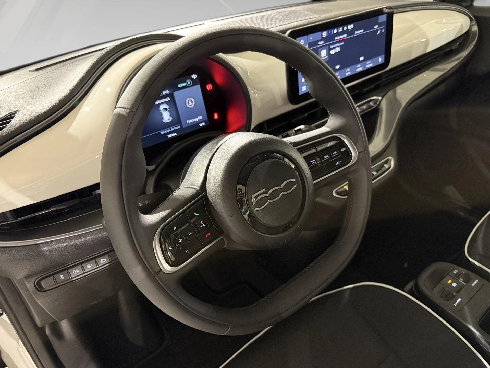 Fiat-500e-image-7