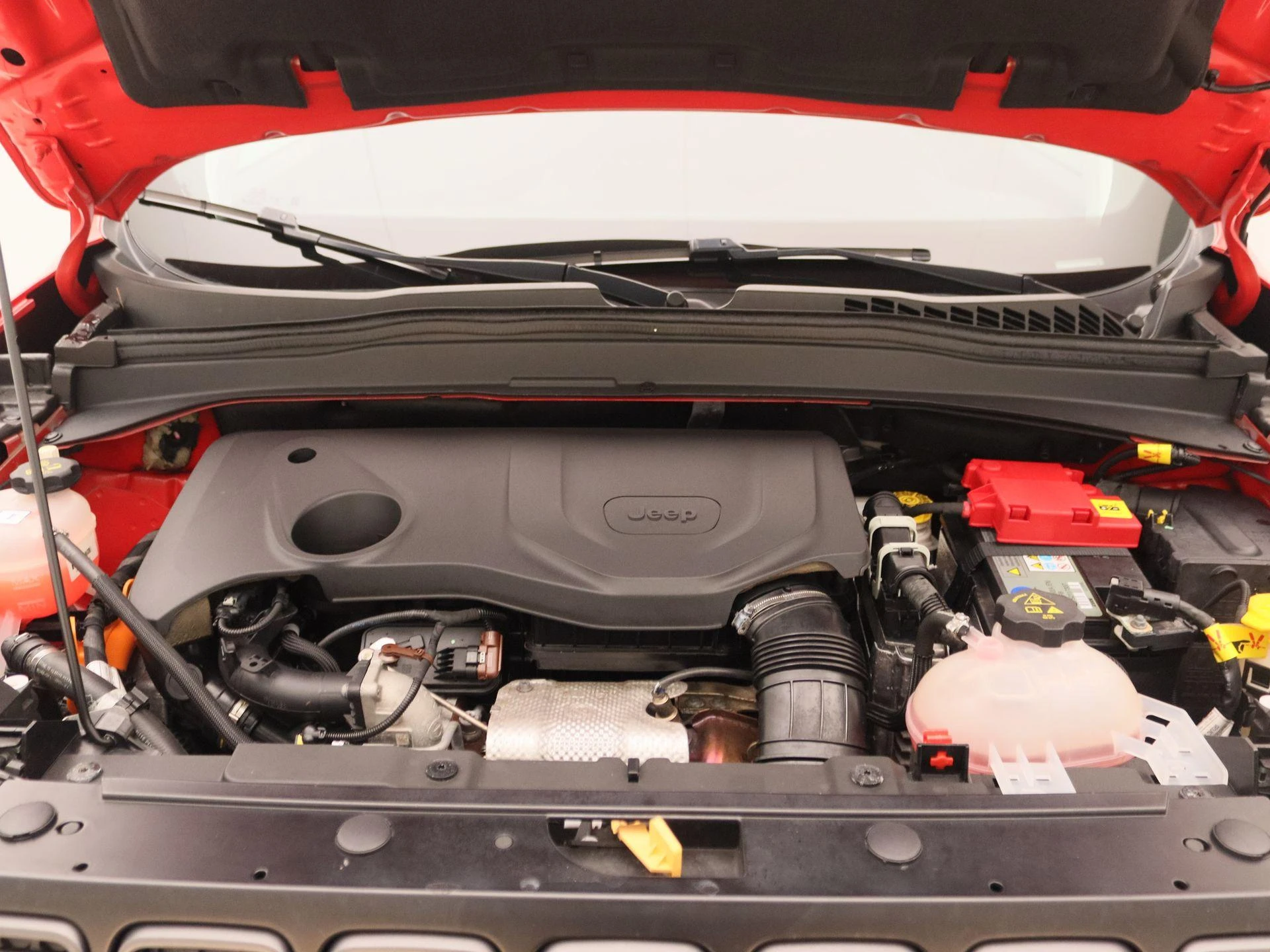 Jeep-Renegade-image-25