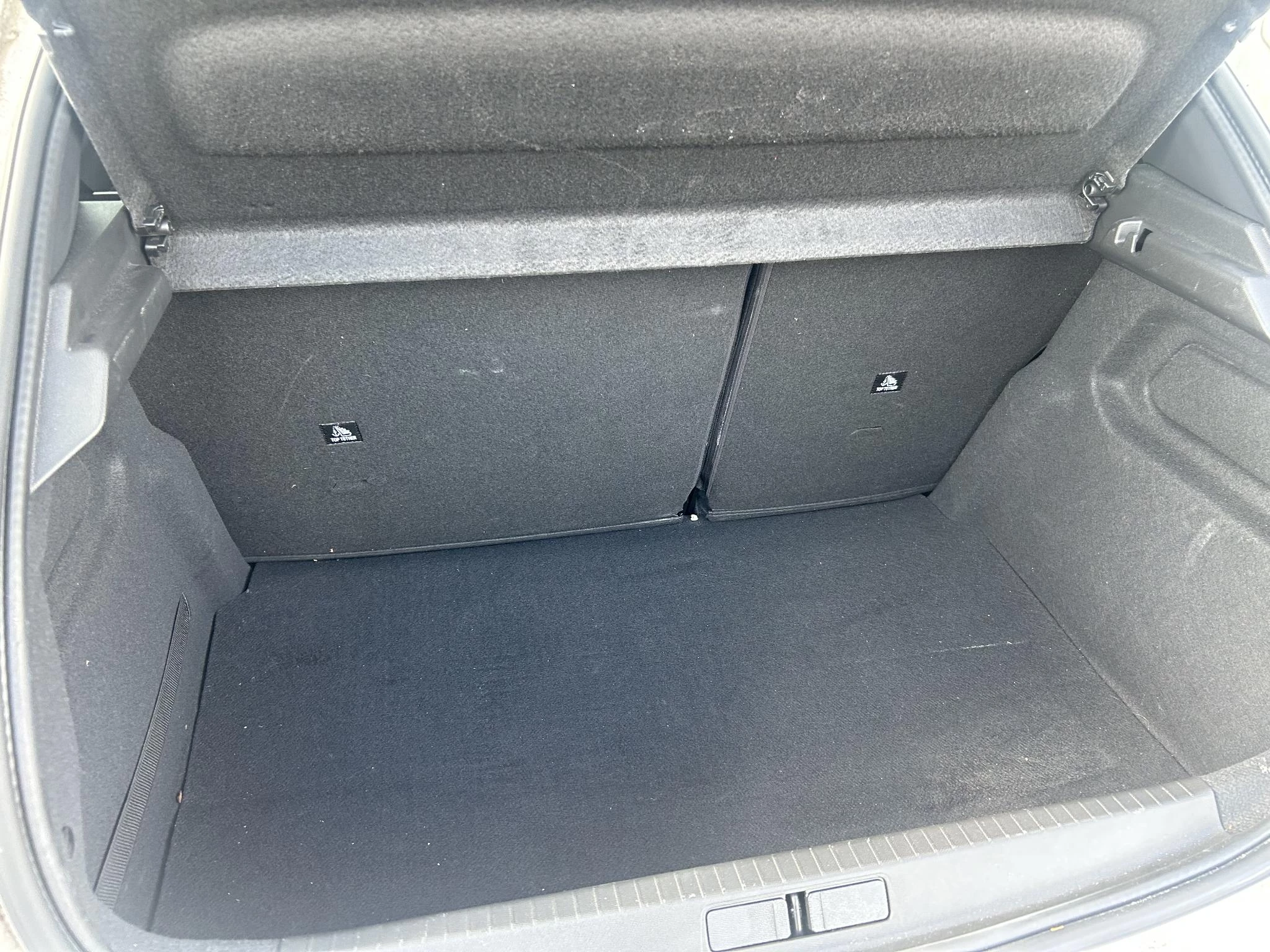 Peugeot-208-image-21