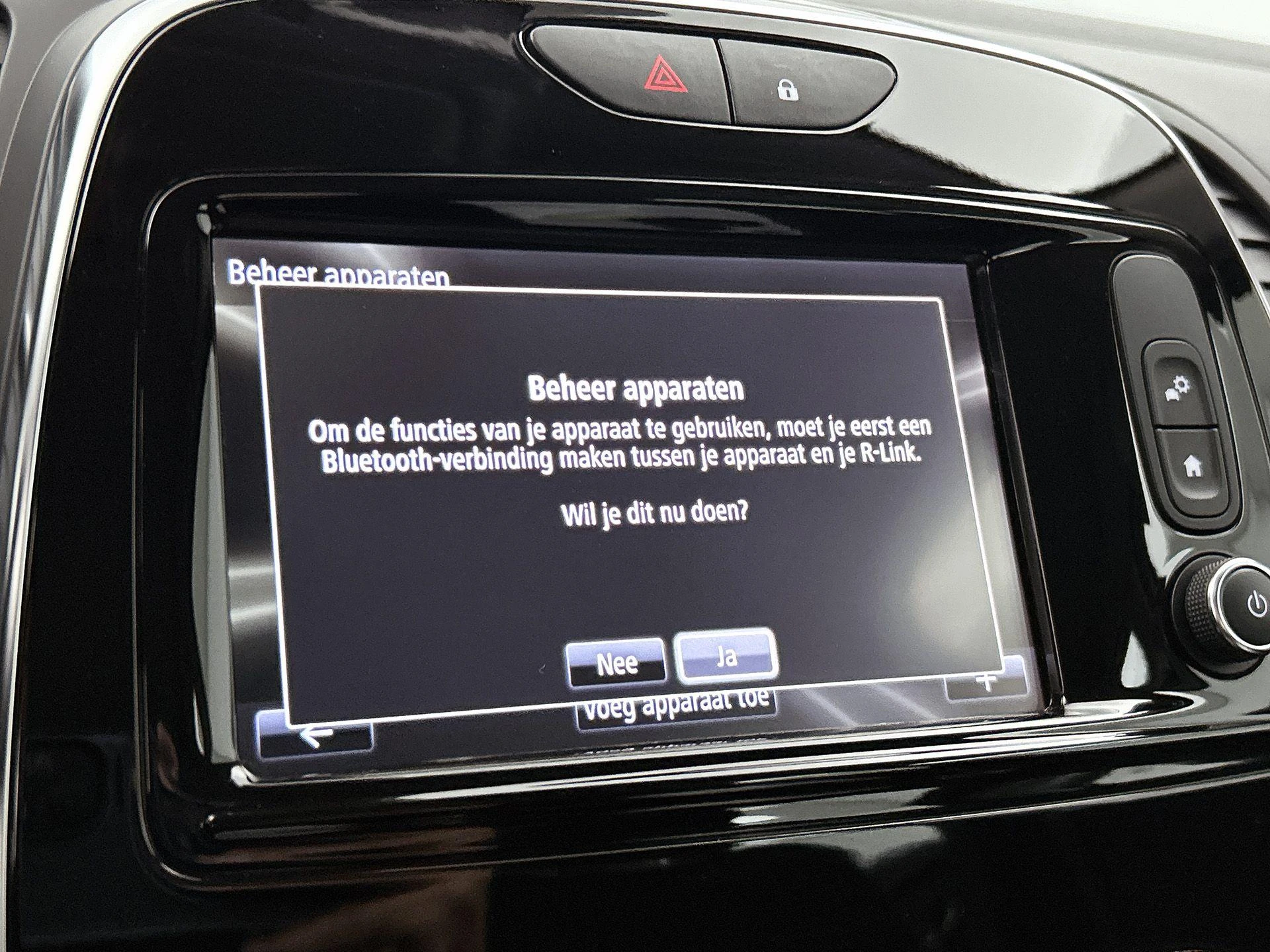 Renault-Captur-image-11