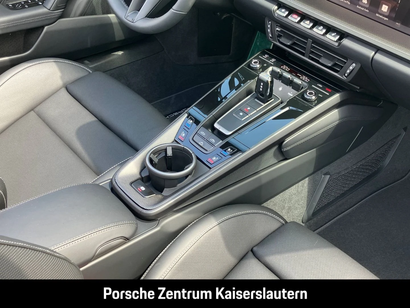 Porsche-911-image-33