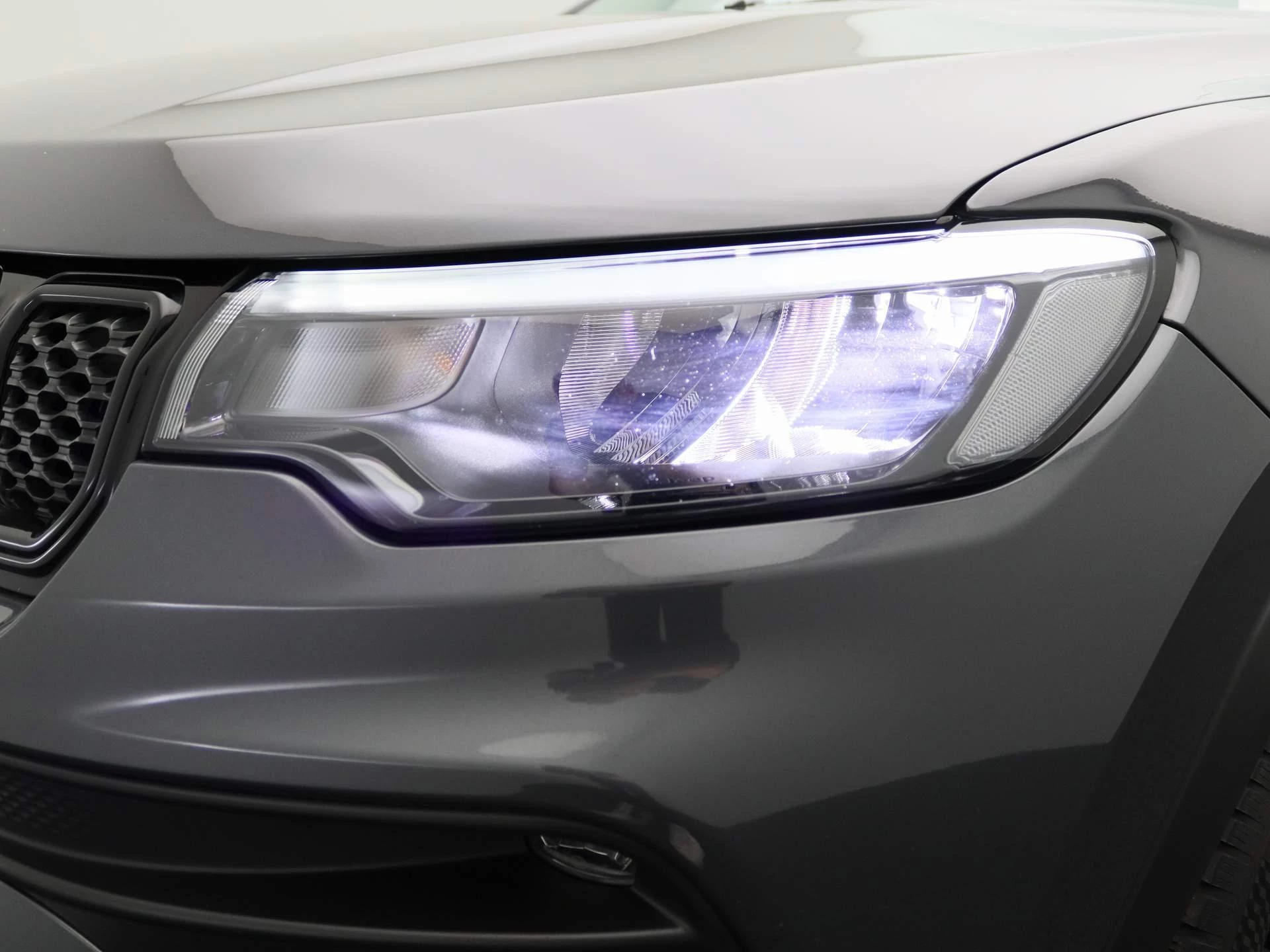 Jeep-Compass-image-24