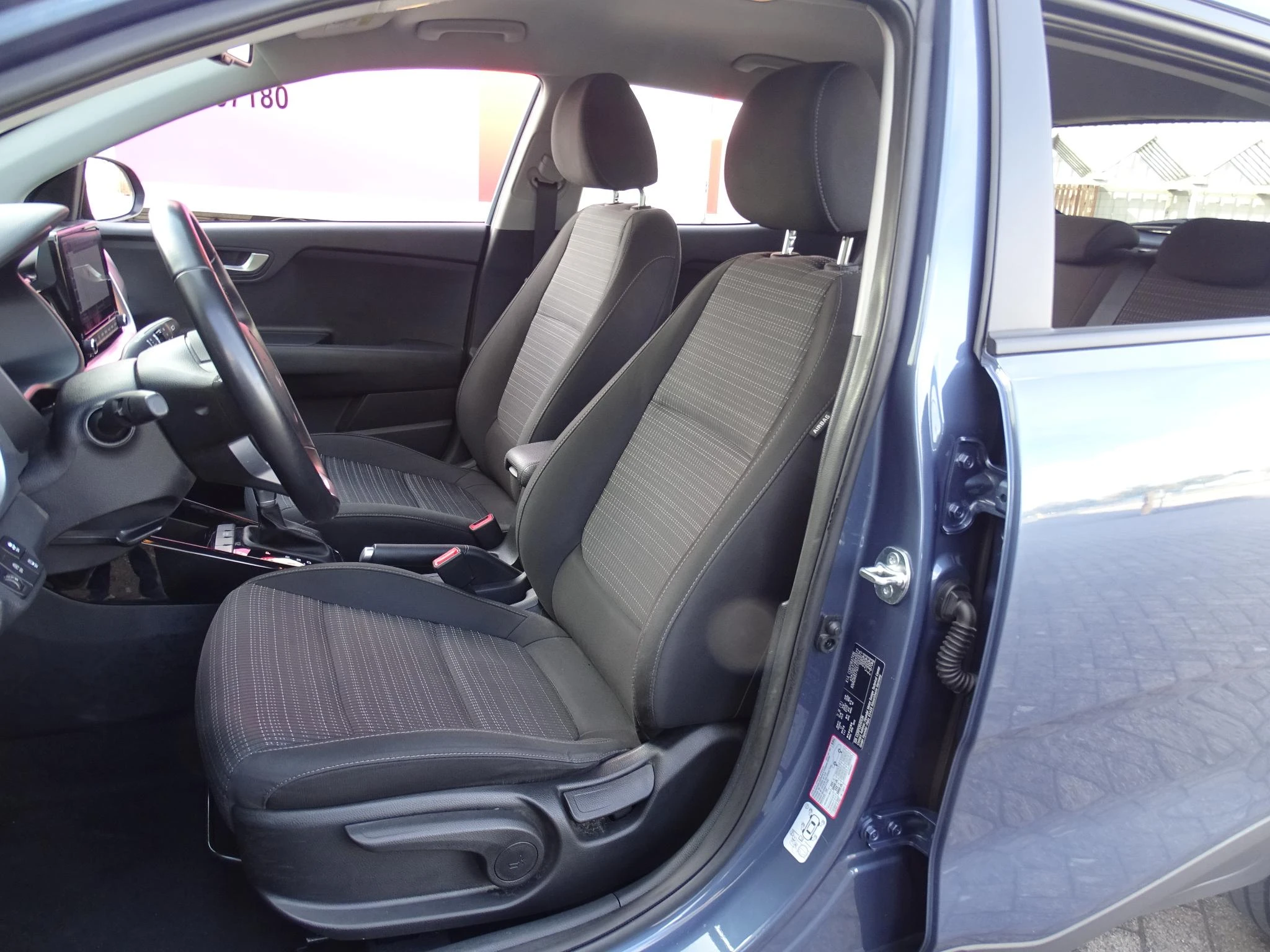 Kia-Stonic-image-11