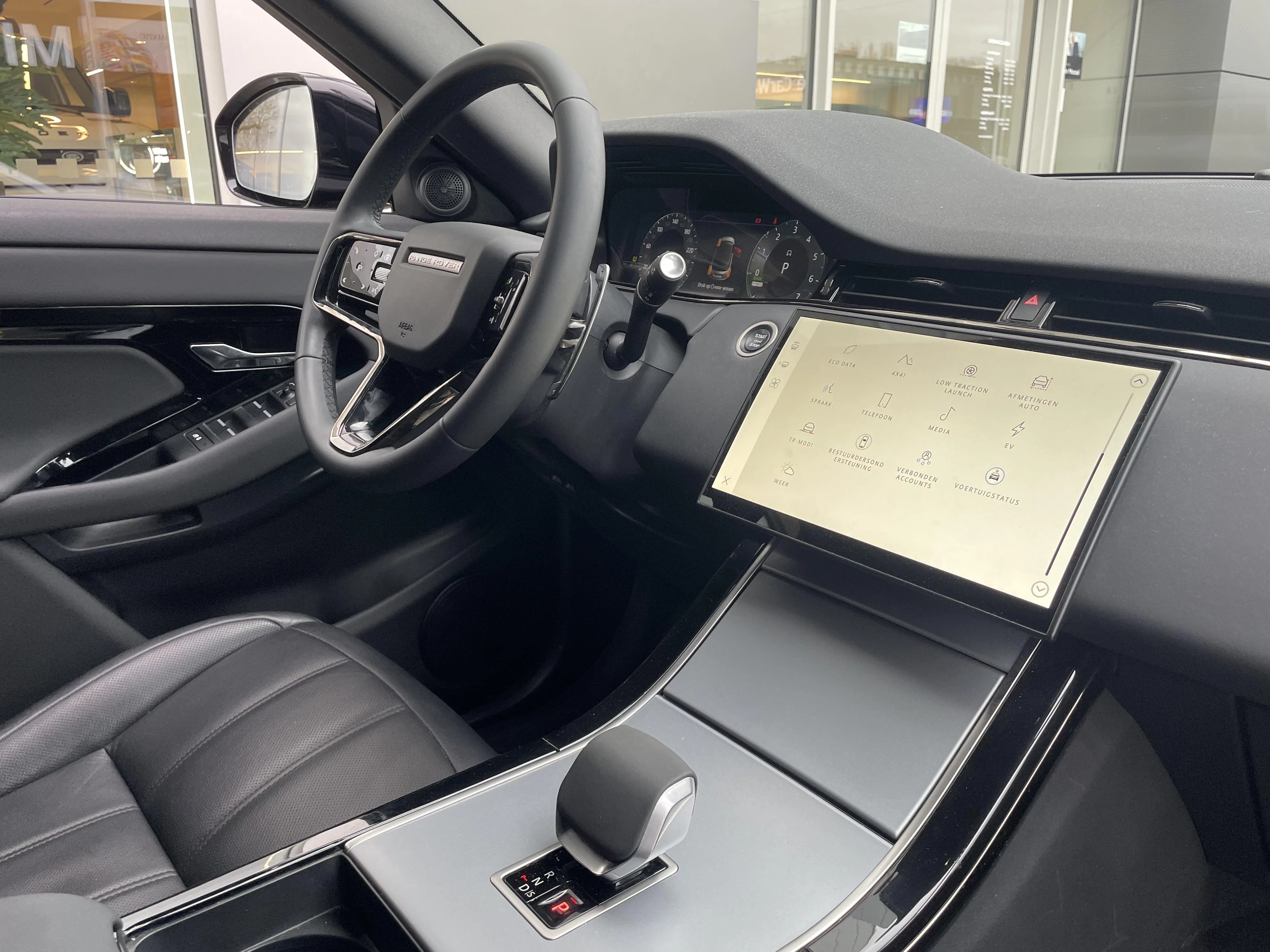 Land Rover Range Rover Evoque P300e S AWD Auto