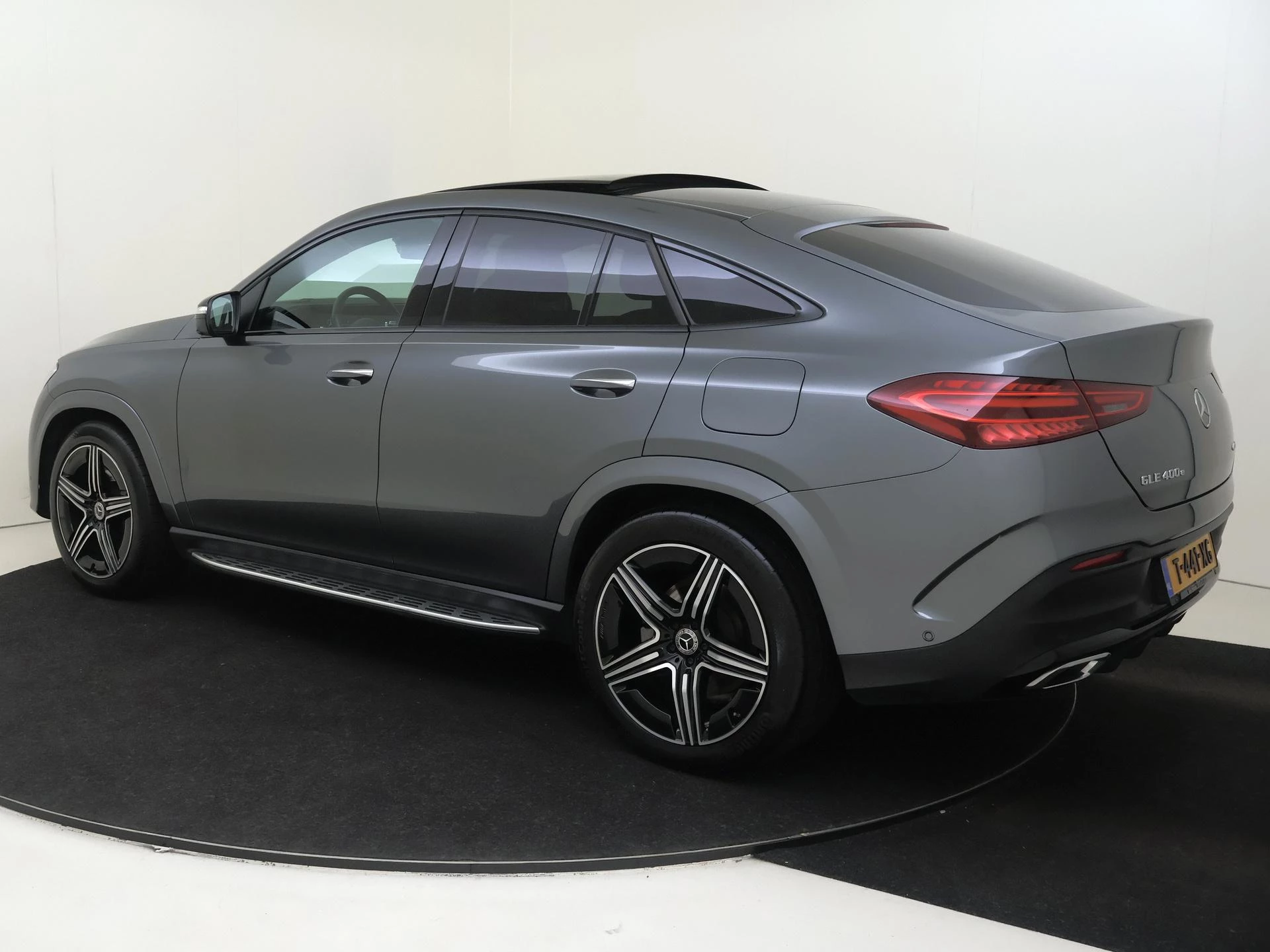 Mercedes-Benz-GLE-image-5