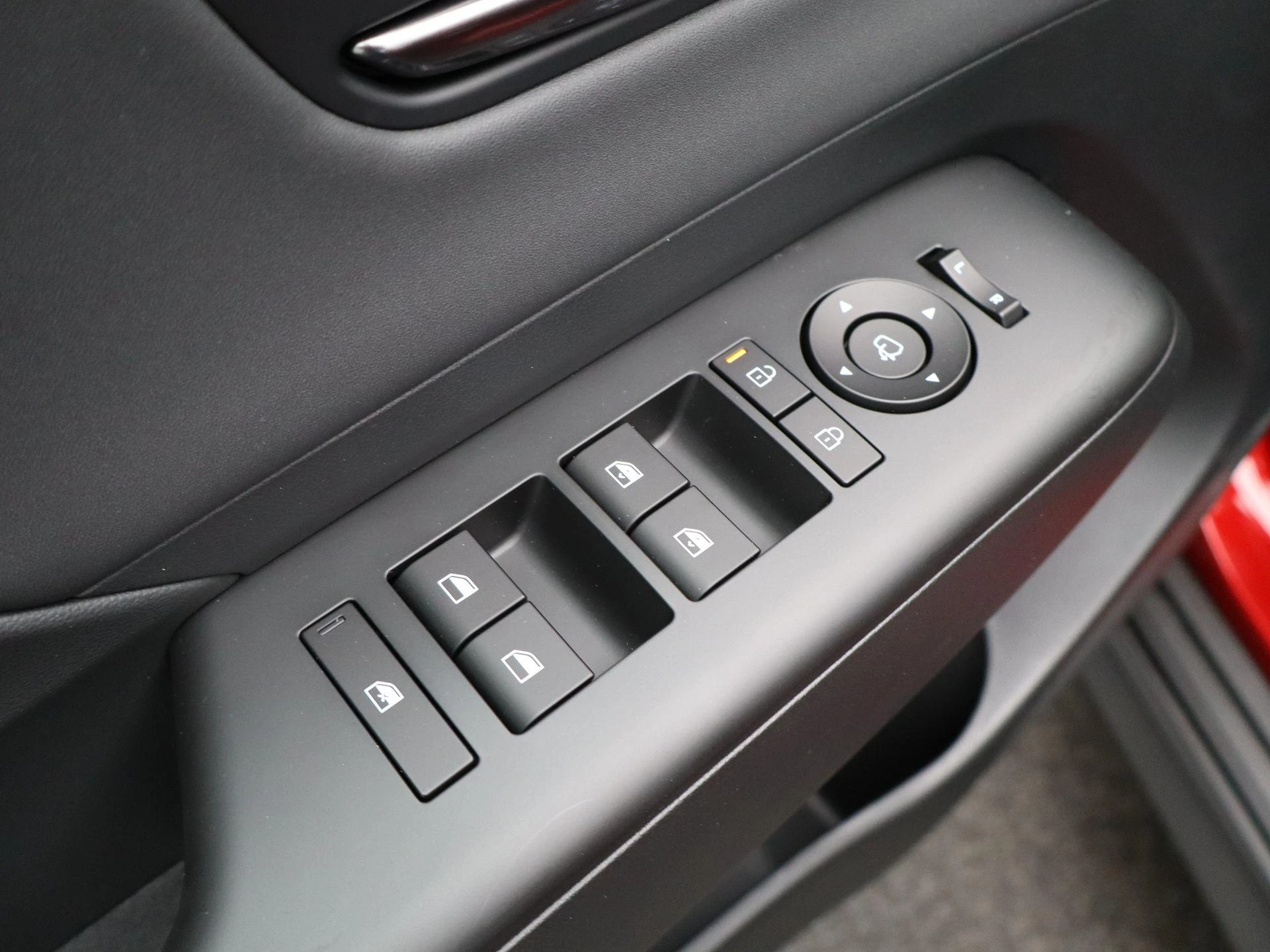 Hyundai-Kona-image-33