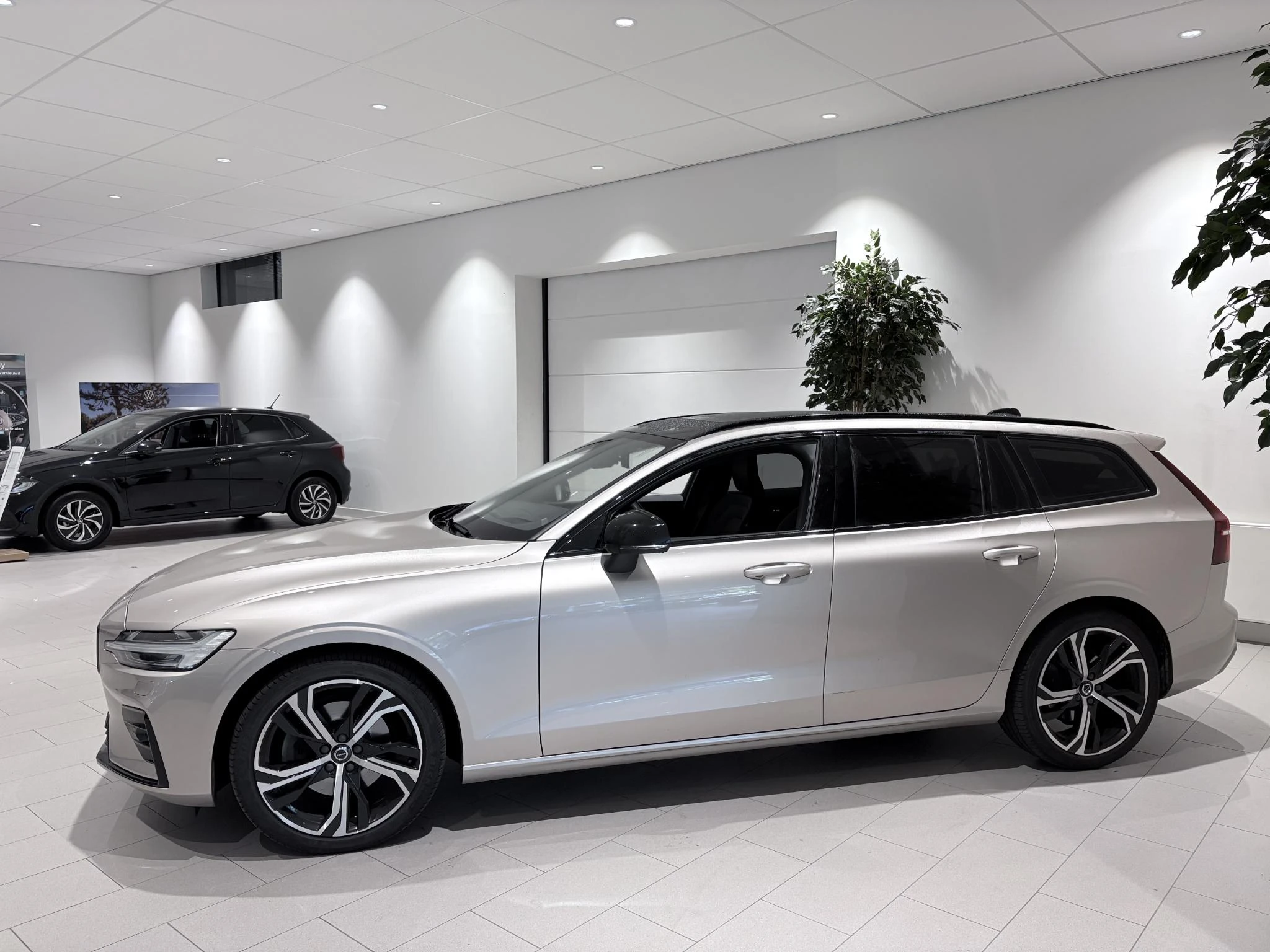 Volvo-V60-image-2