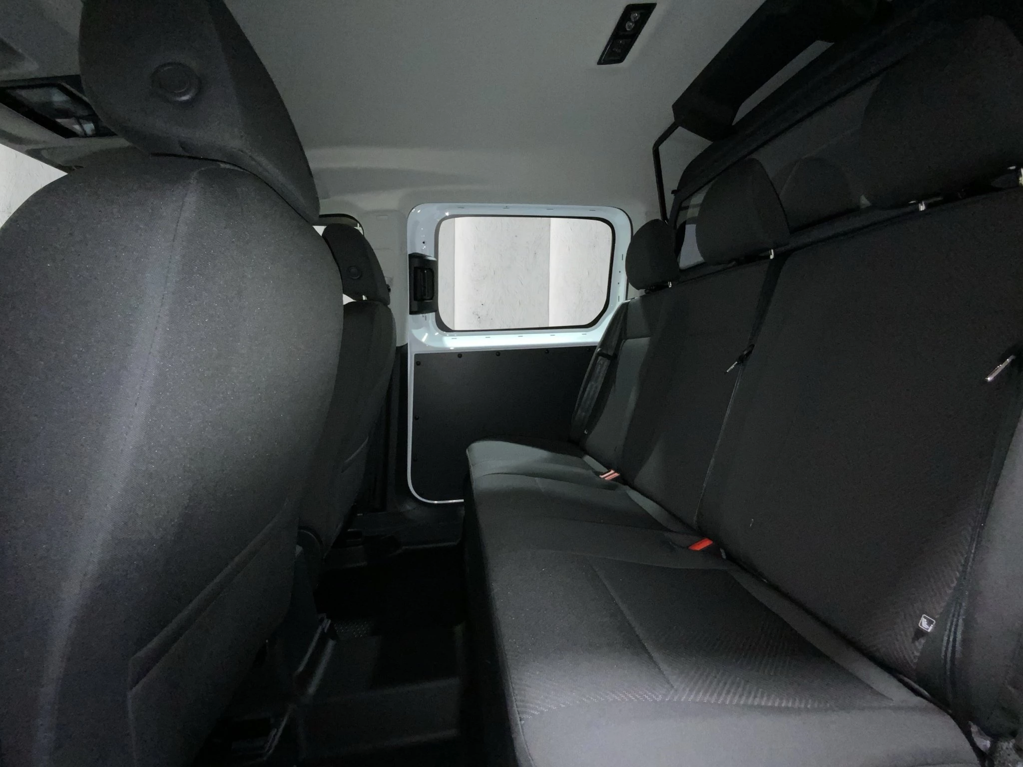 Ford Transit Connect FlexCab Trend L2 1.5 l EcoBoost PHEV. 6-Gang-Automatik. FWD