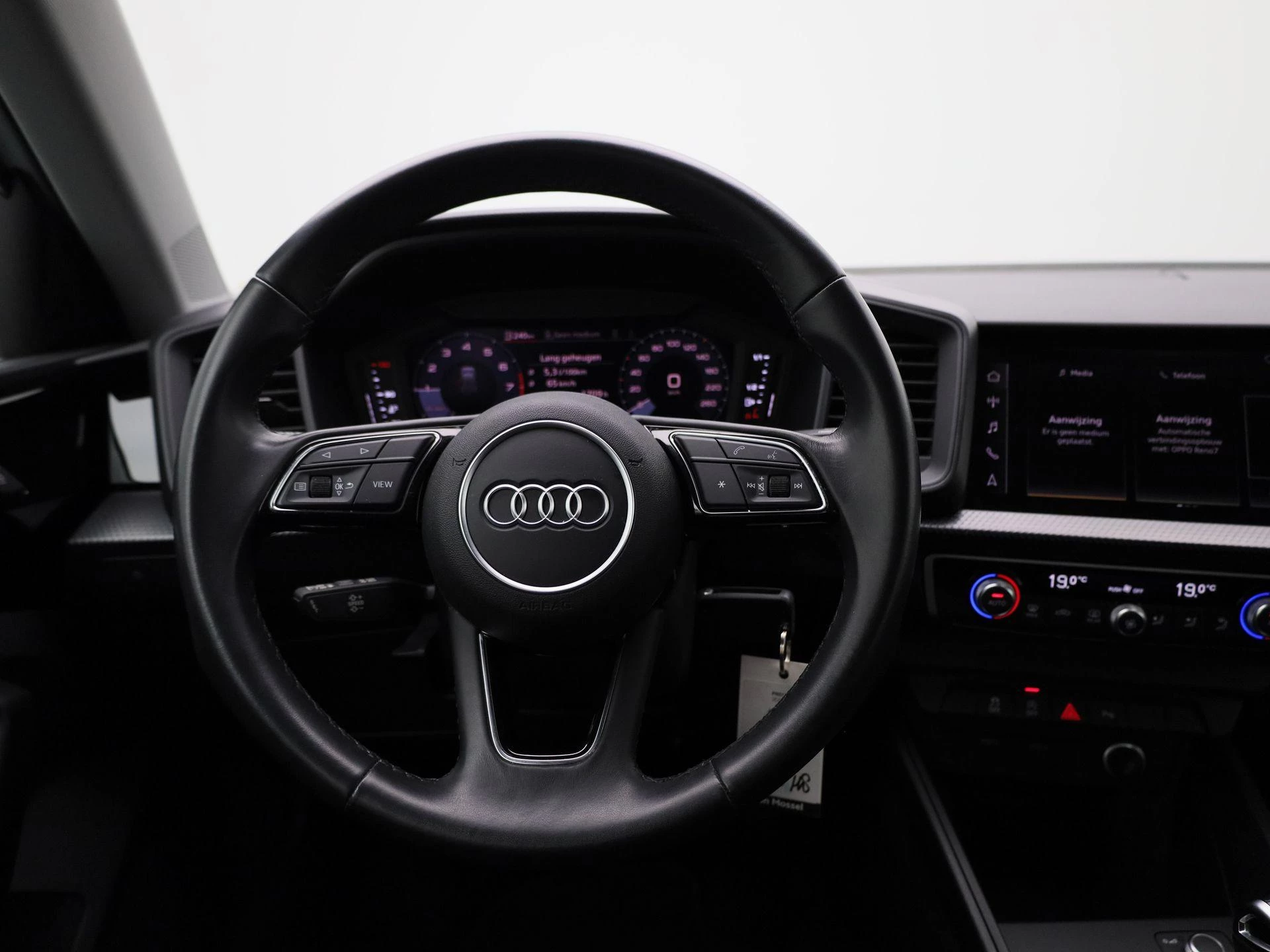 Audi-A1 Sportback-image-6