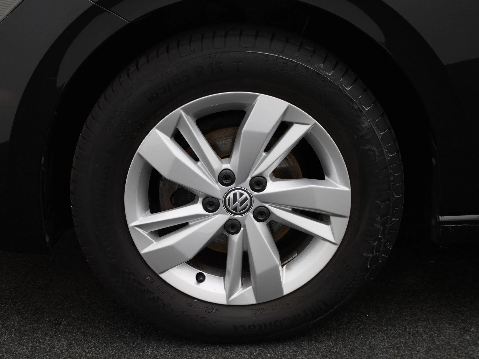 Volkswagen-Polo-image-12
