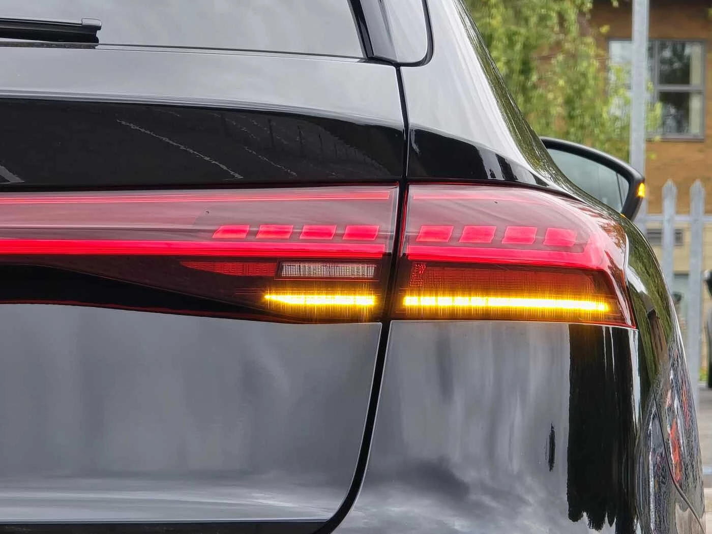 Audi-A6 Avant e-tron-image-33