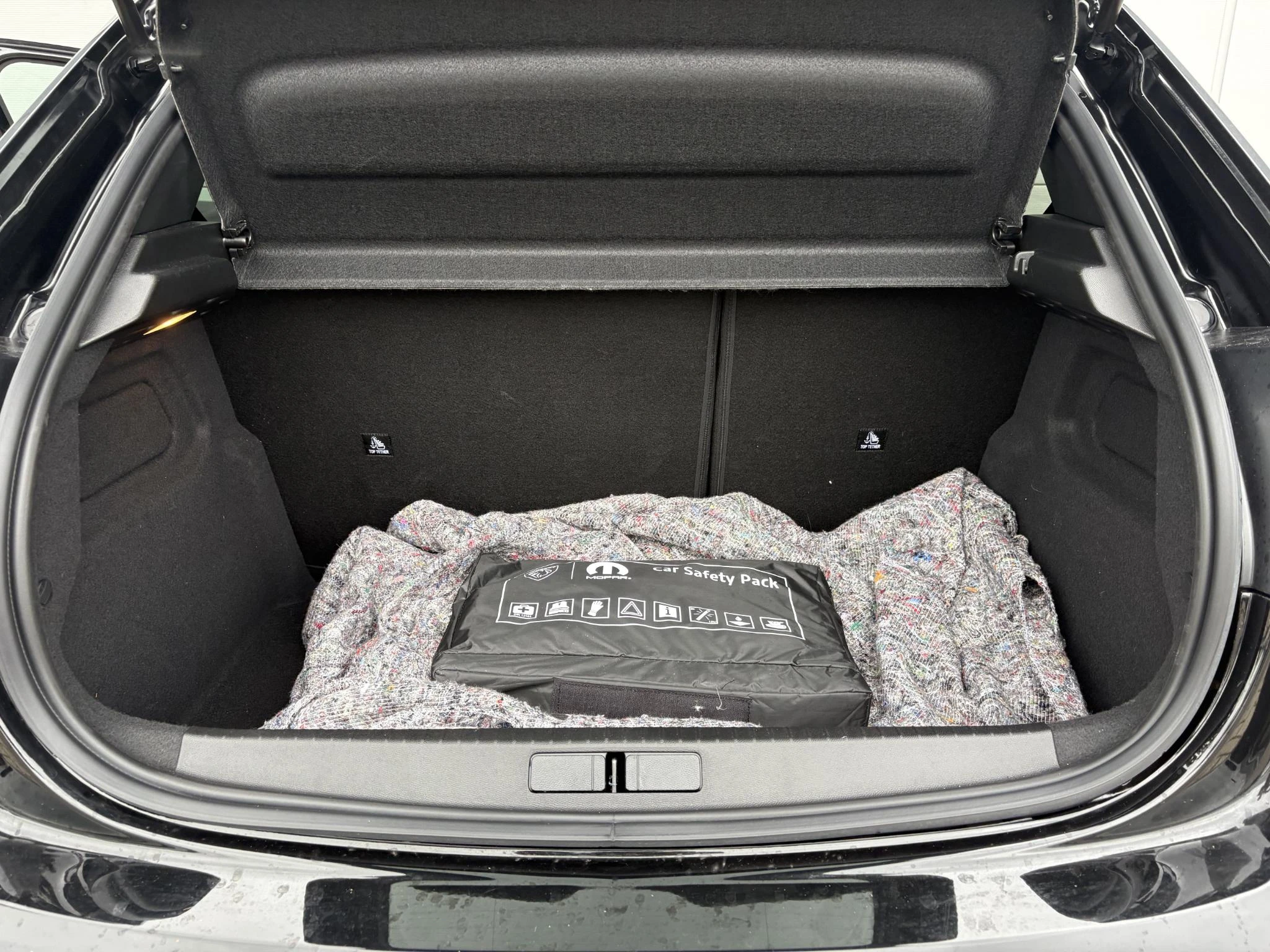 Peugeot-208-image-11