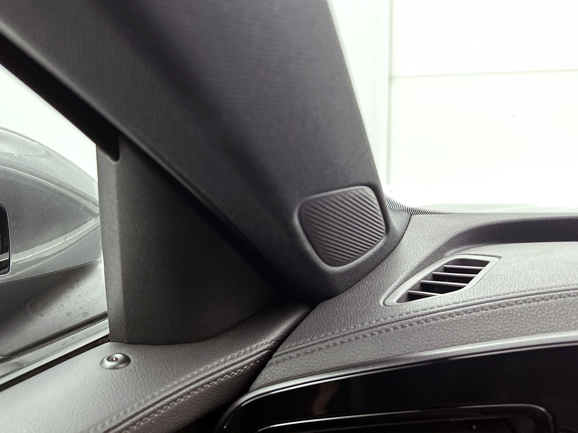 Volkswagen-Passat-image-28