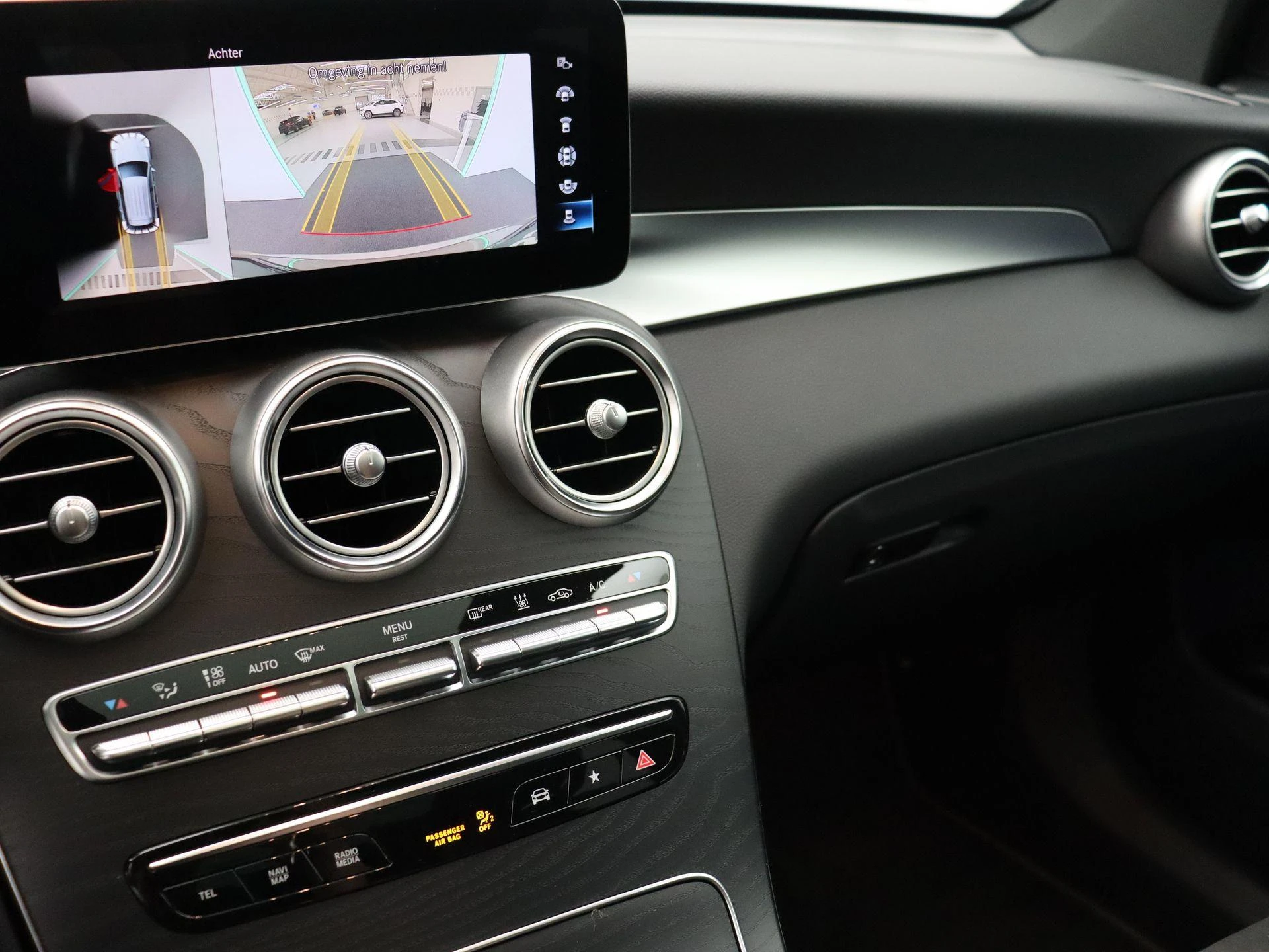 Mercedes-Benz GLC 300 de AMG LINE + PANO DAK + BURMESTER + CARPLAY +