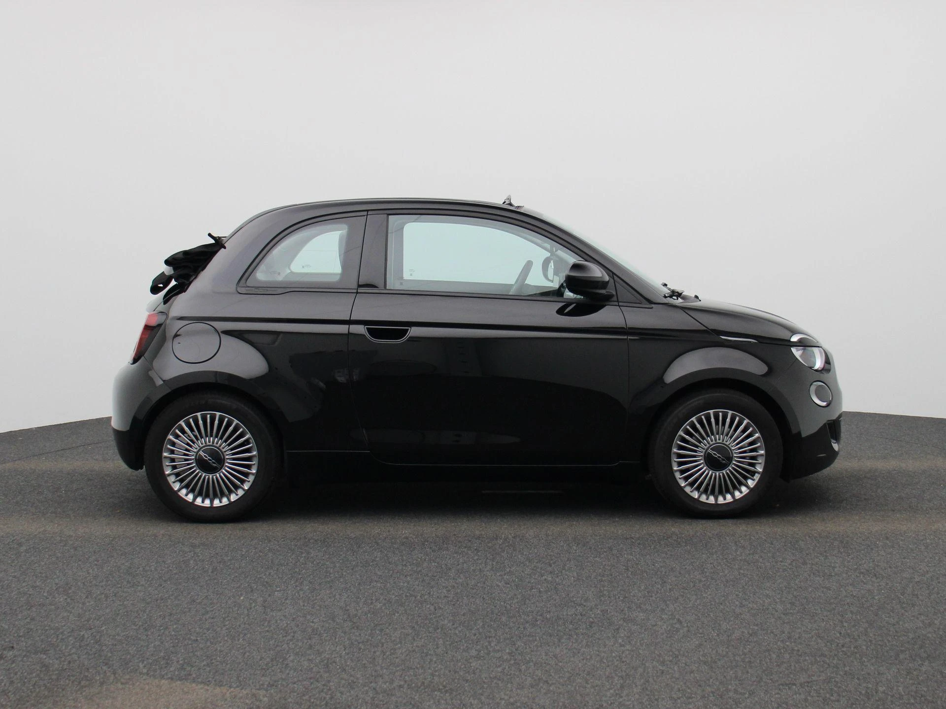 Fiat-500C-image-5