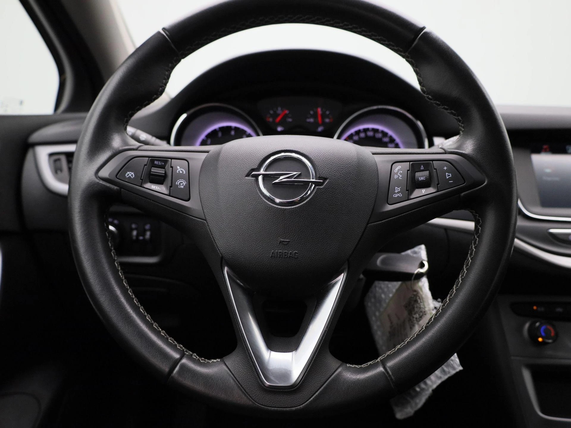 Opel-Astra-image-6