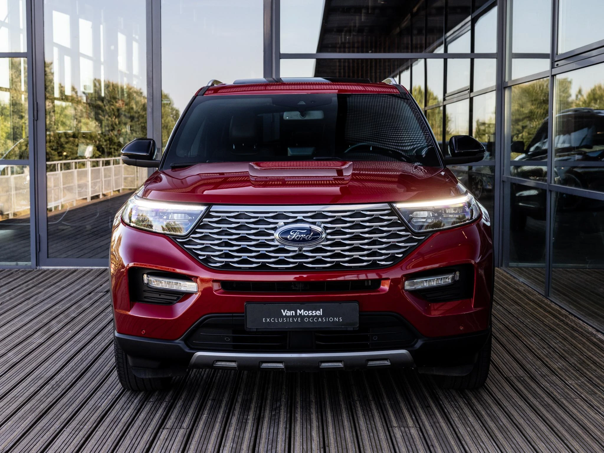 Ford-Explorer-image-1