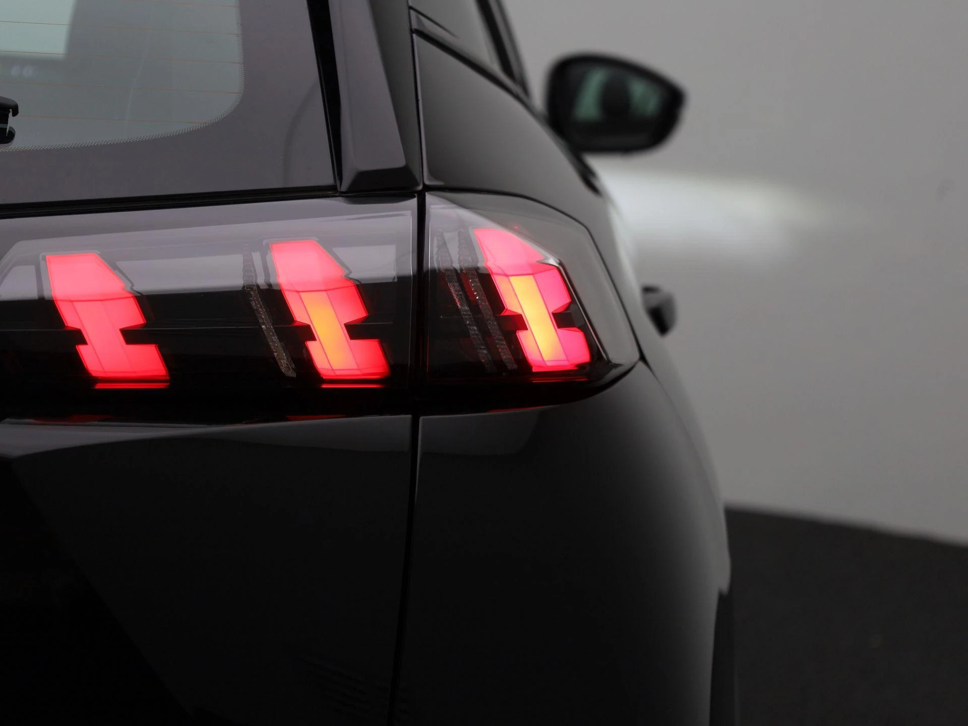 Peugeot e-2008 - 38