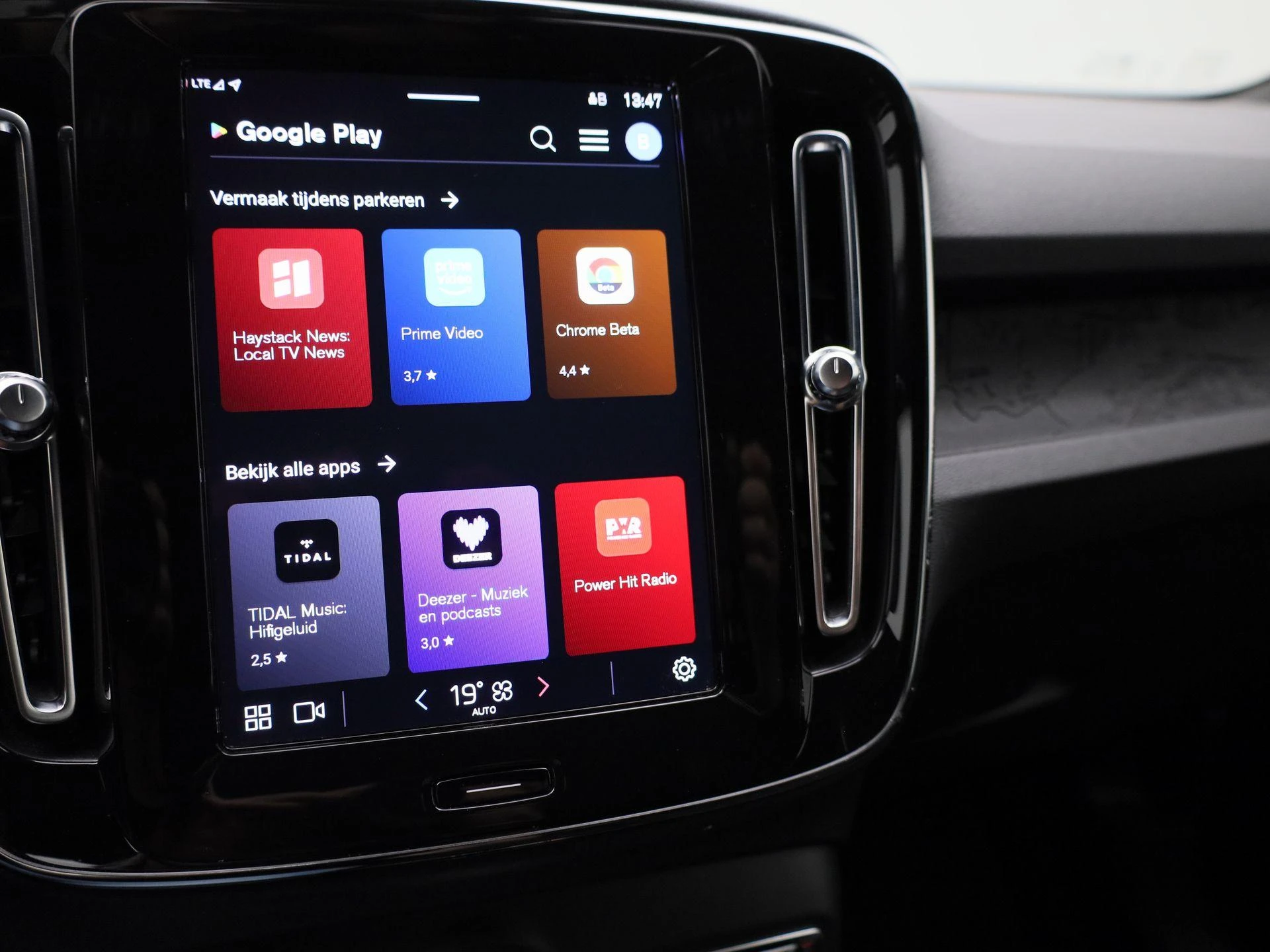 Volvo-XC40-image-23