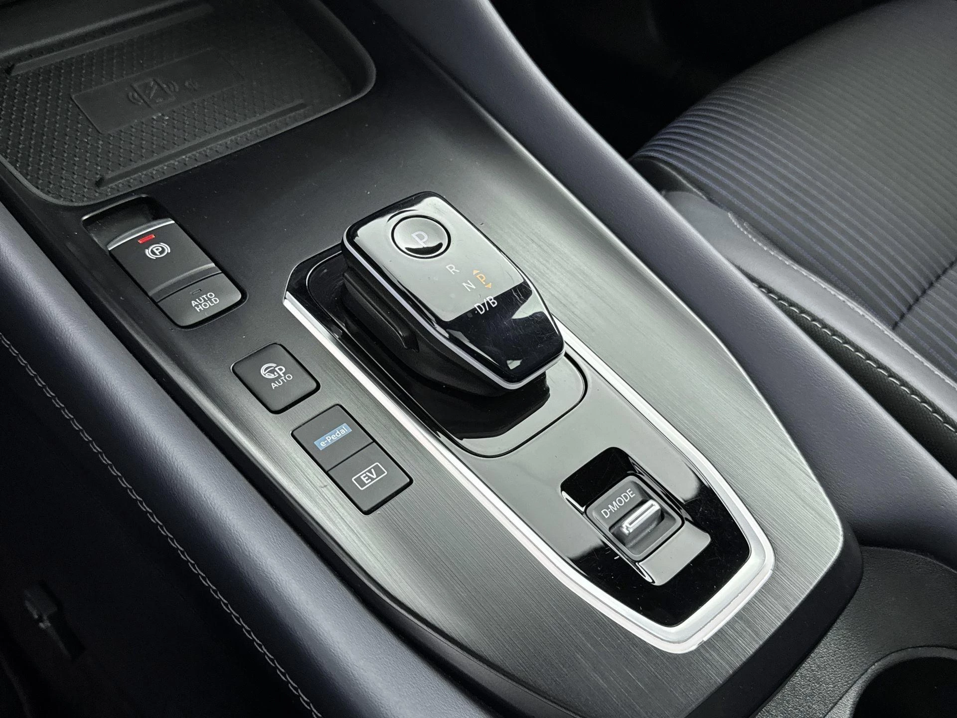 Nissan-QASHQAI-image-12