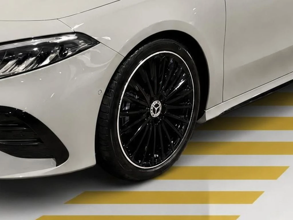 Mercedes-Benz-A-Klasse 200-image-5