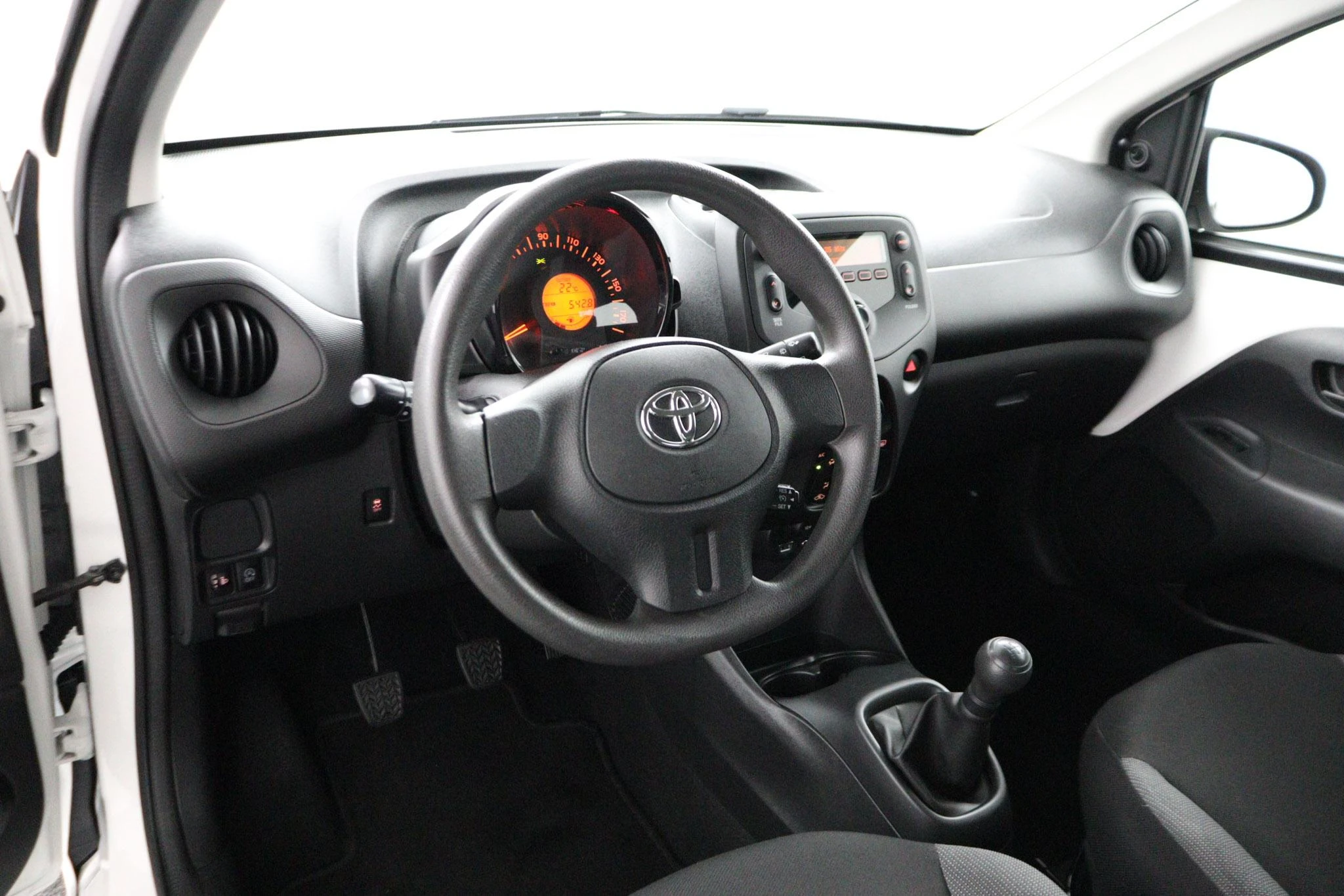 Toyota Aygo 1.0 VVT-i x-now |