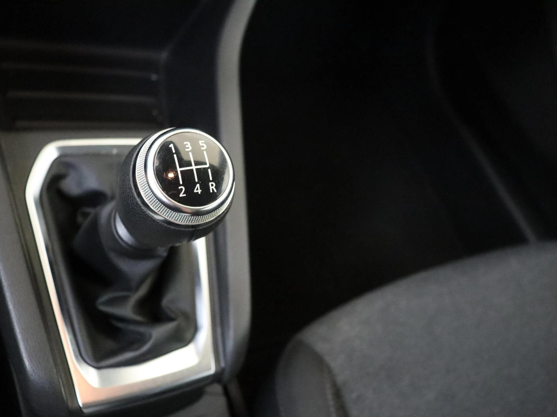 Renault-Clio-image-13