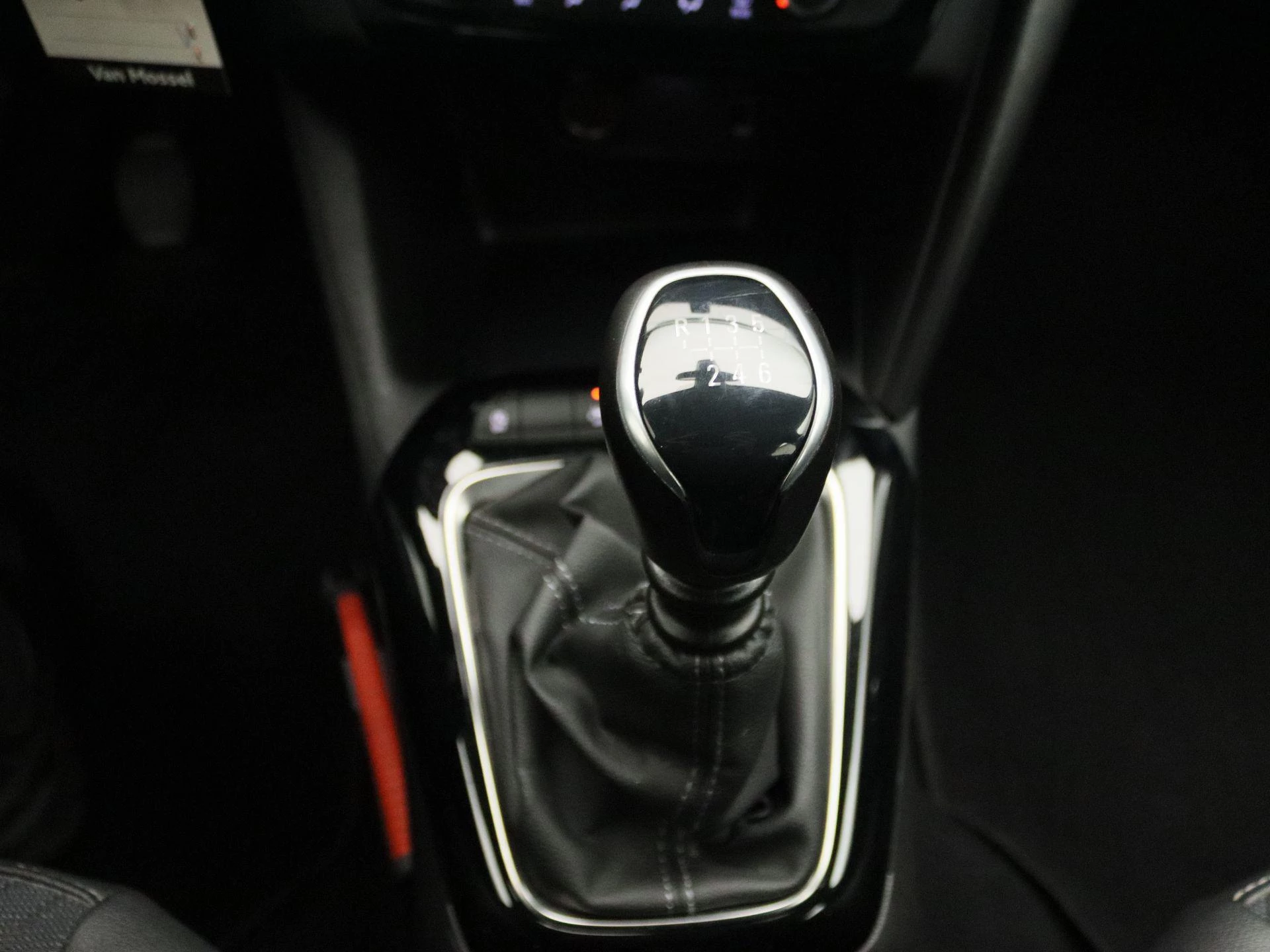 Opel-Corsa-image-10
