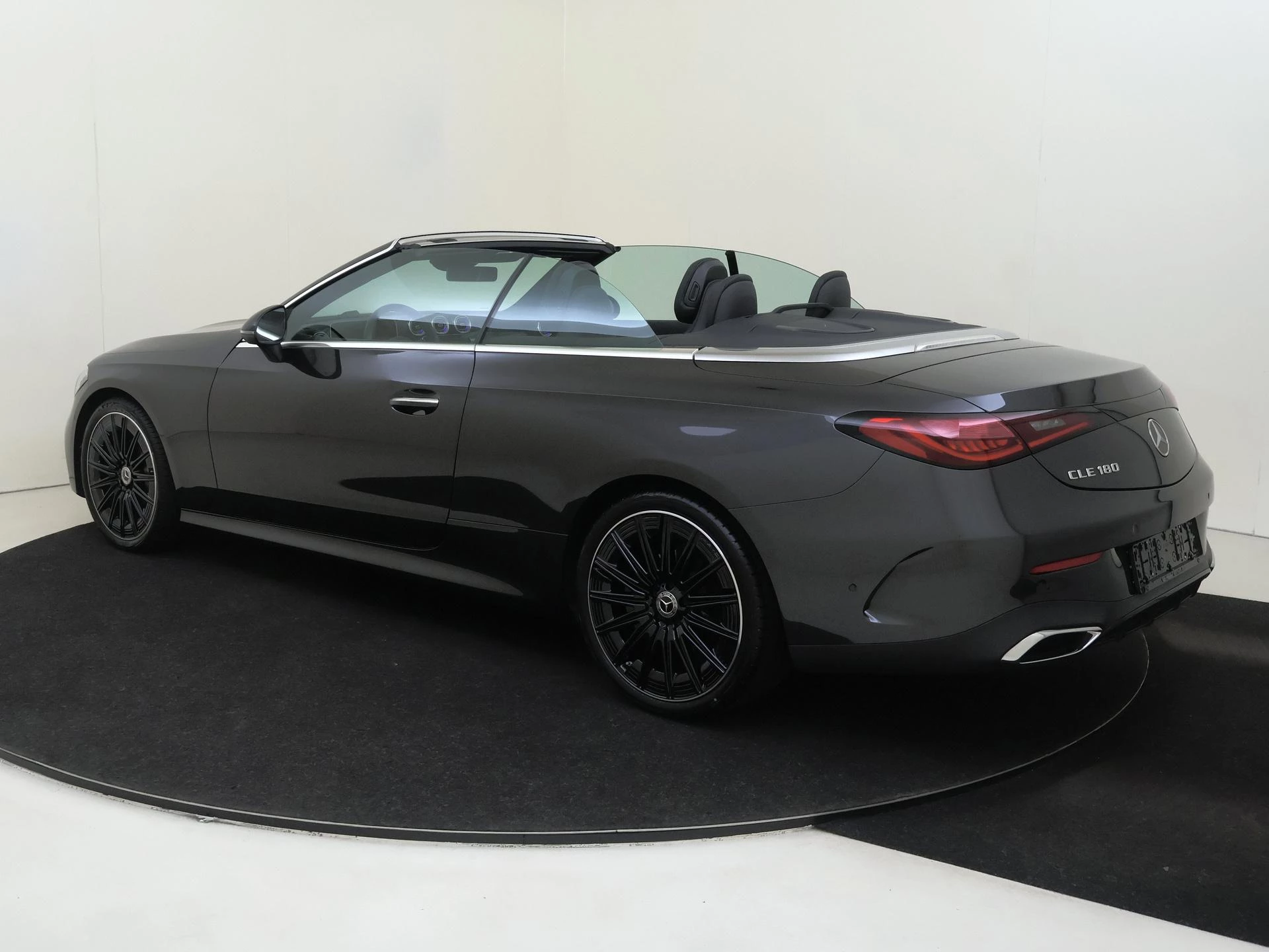 Mercedes-Benz CLE Cabriolet 180 AMG Line