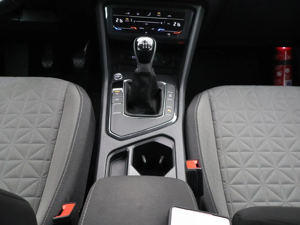 Volkswagen Tiguan Tiguan Life Business 1.5TSI 130PK *VIRTUAL COCKPIT*CAMERA*ACC*PDC*LANE ASSIST*...*