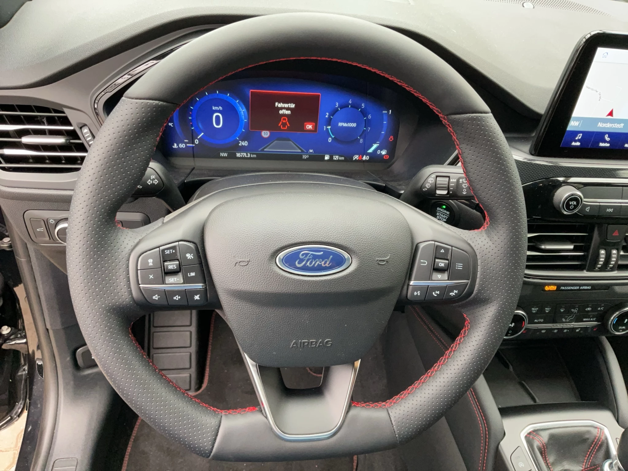 Ford Kuga ST-Line X*PANO*AHK*KAM*ACC*NAVI*SOUND-SYS.