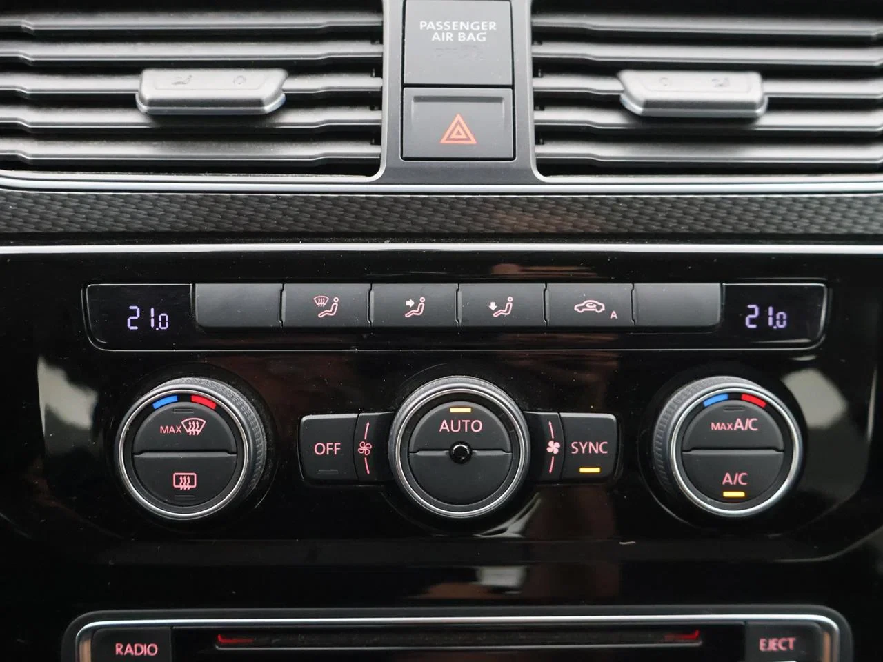 Volkswagen-Caddy-image-14
