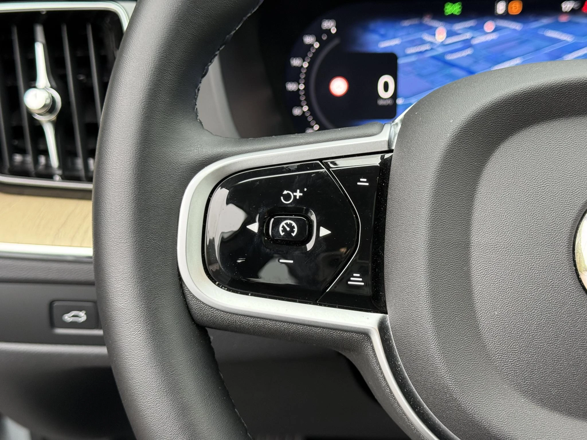 Volvo-XC60-image-28