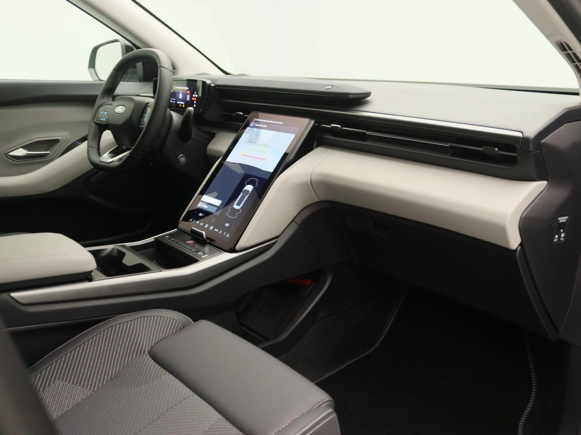 Ford-Explorer-image-24