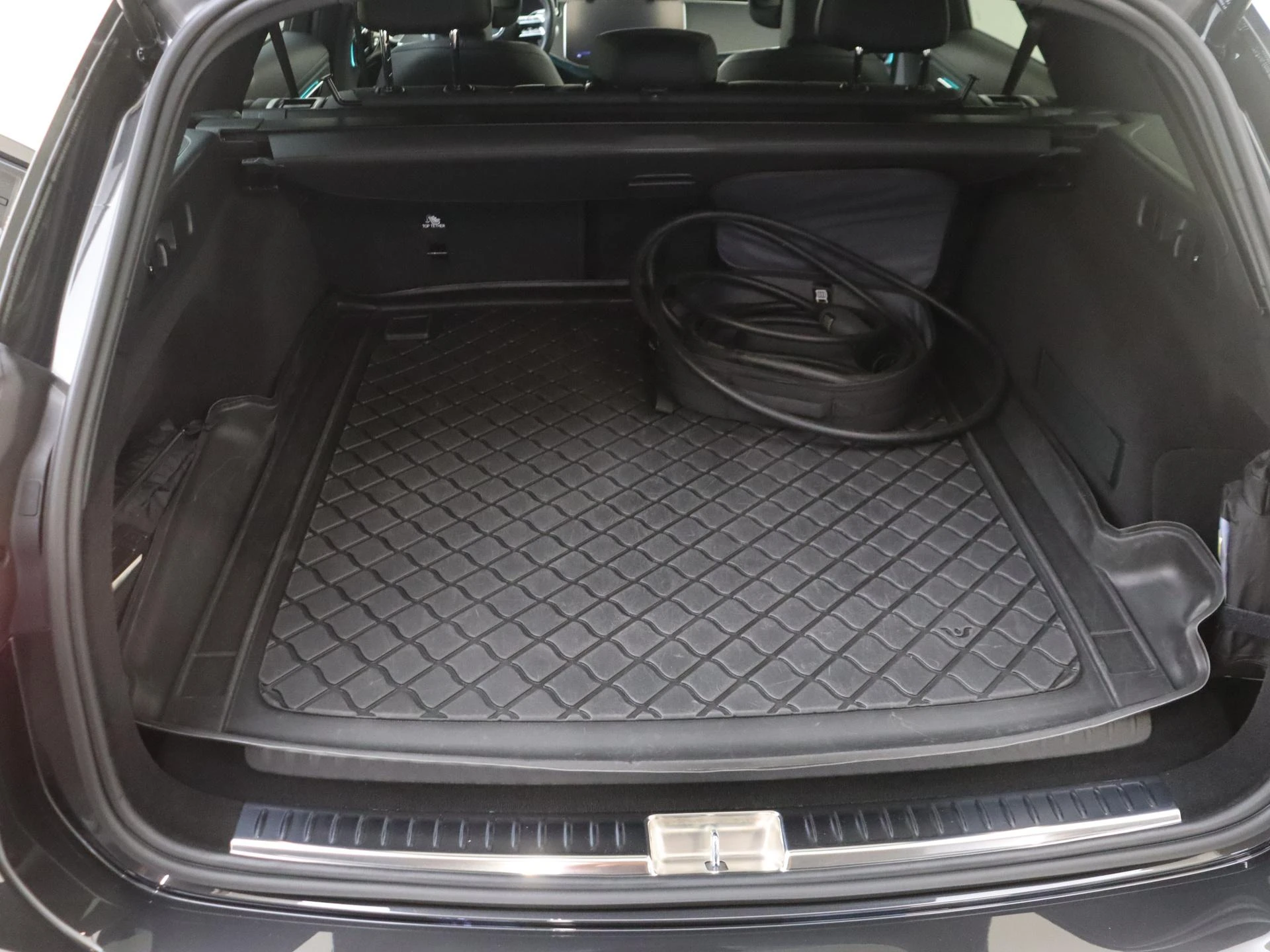 Mercedes-Benz-E-Klasse-image-28