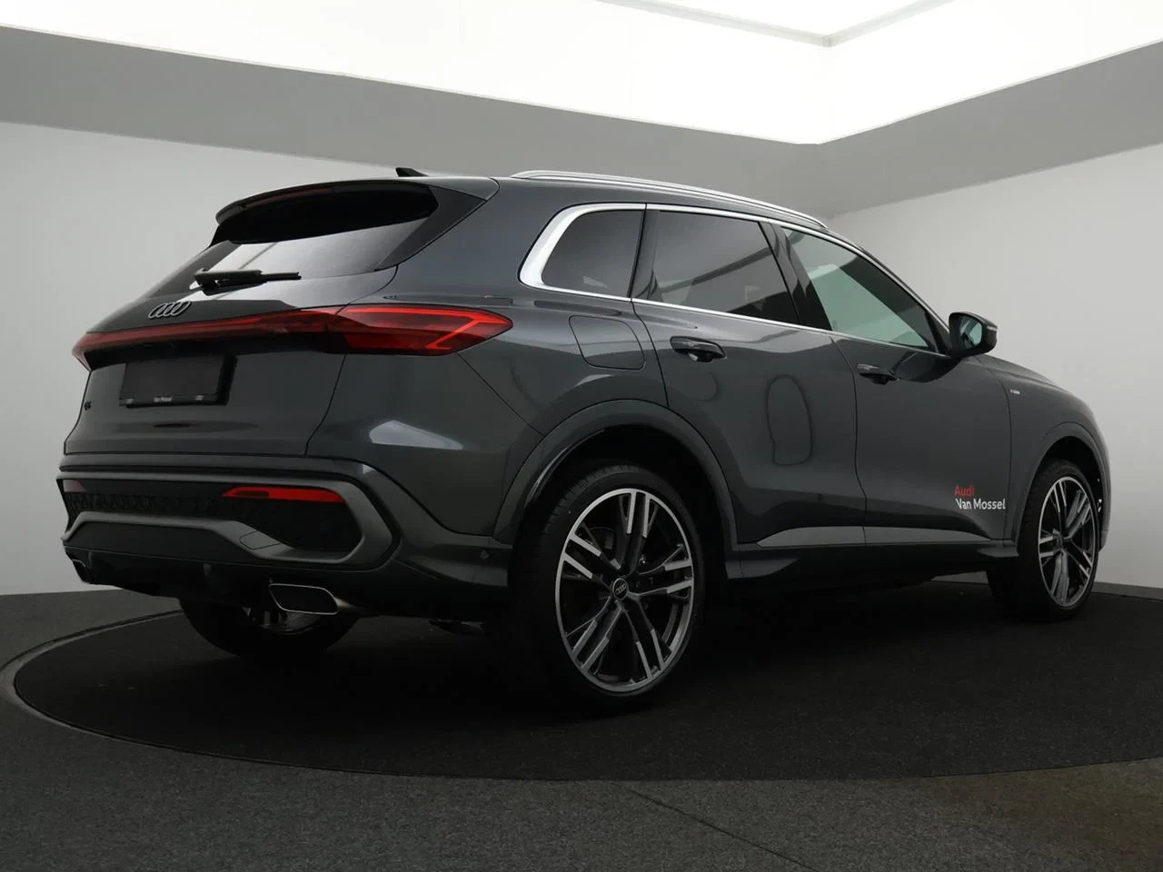 Audi-Q5-image-1