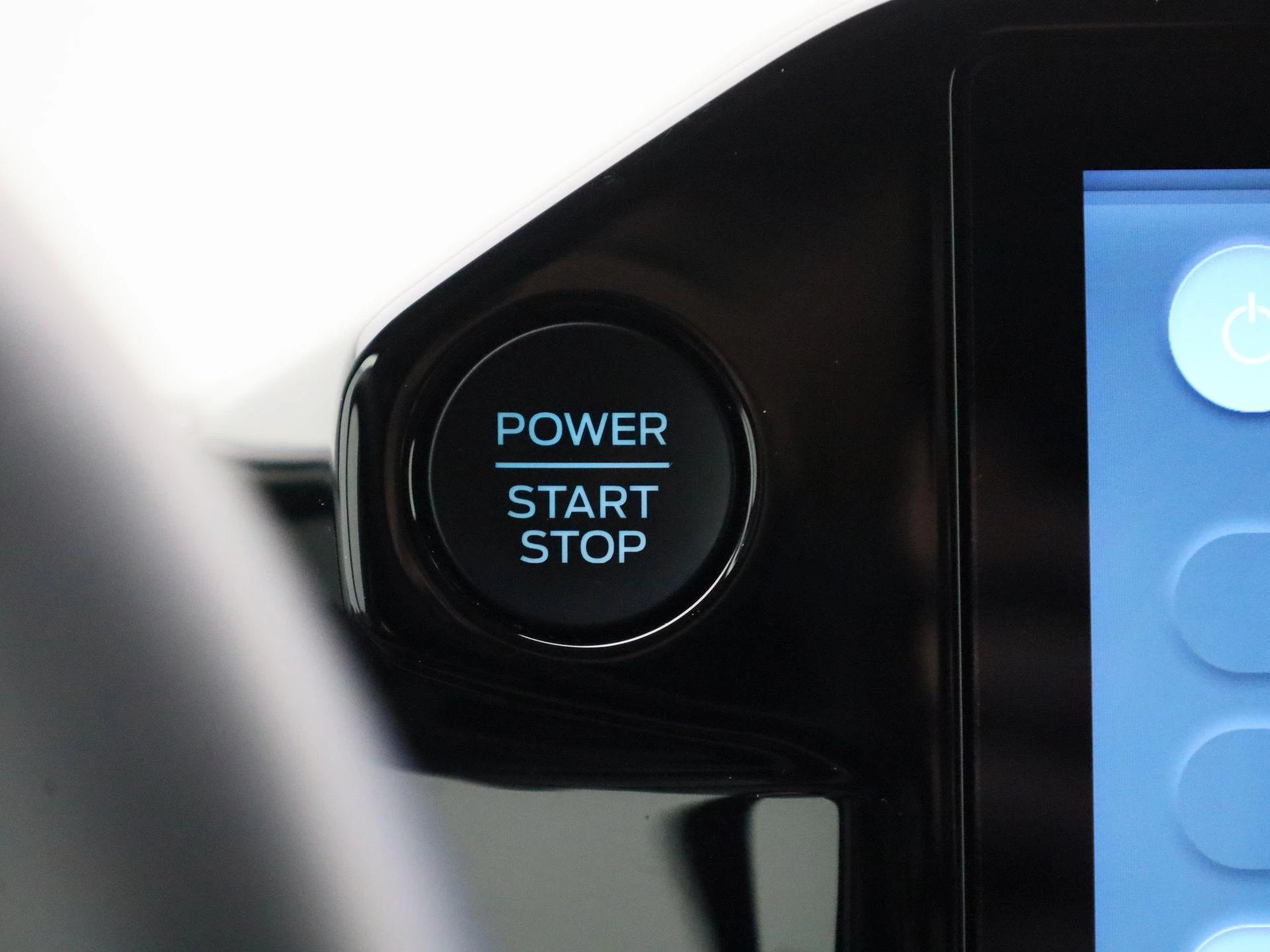 Ford-Transit Custom-image-19