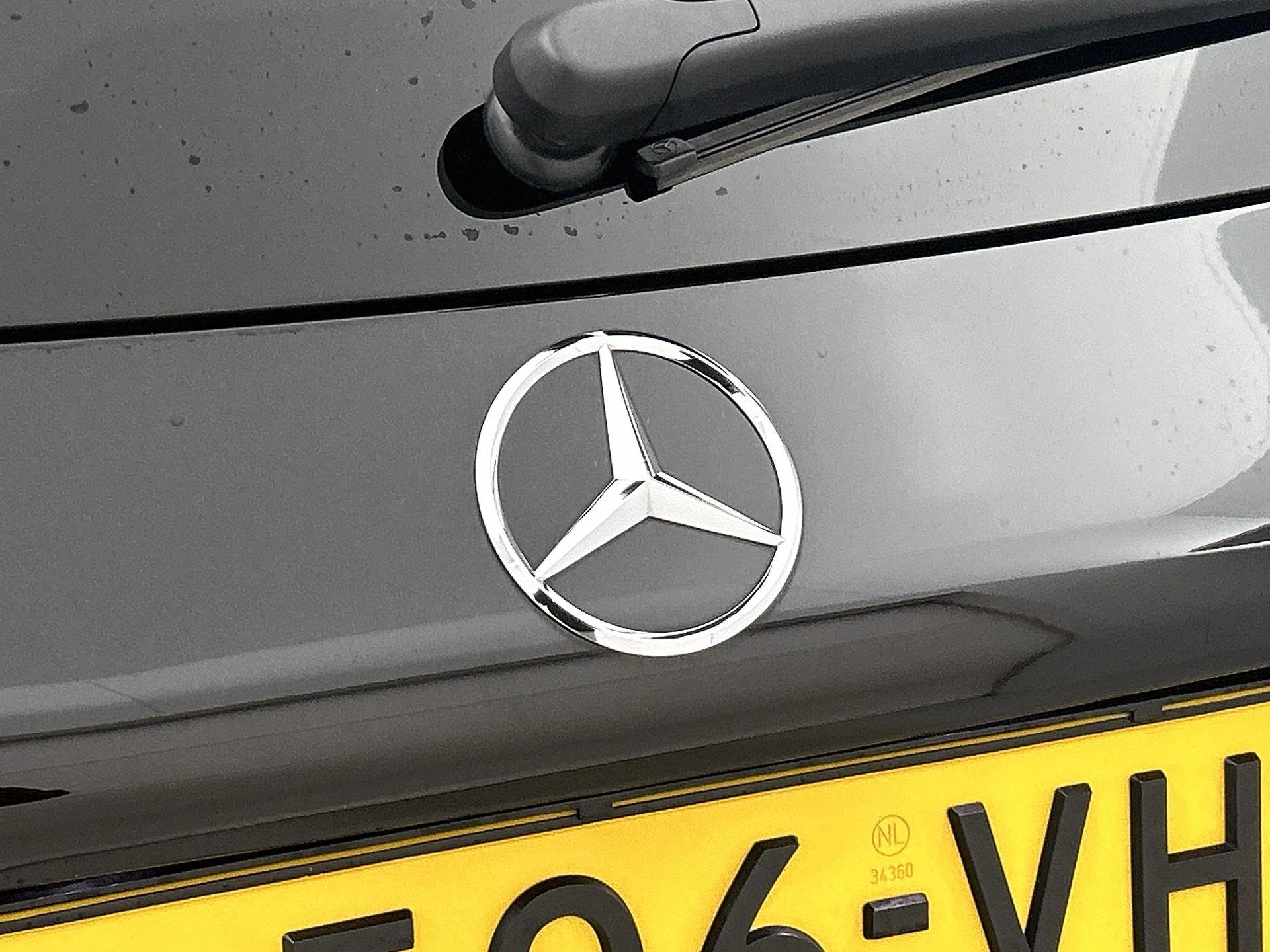 Mercedes-Benz-GLC-image-22