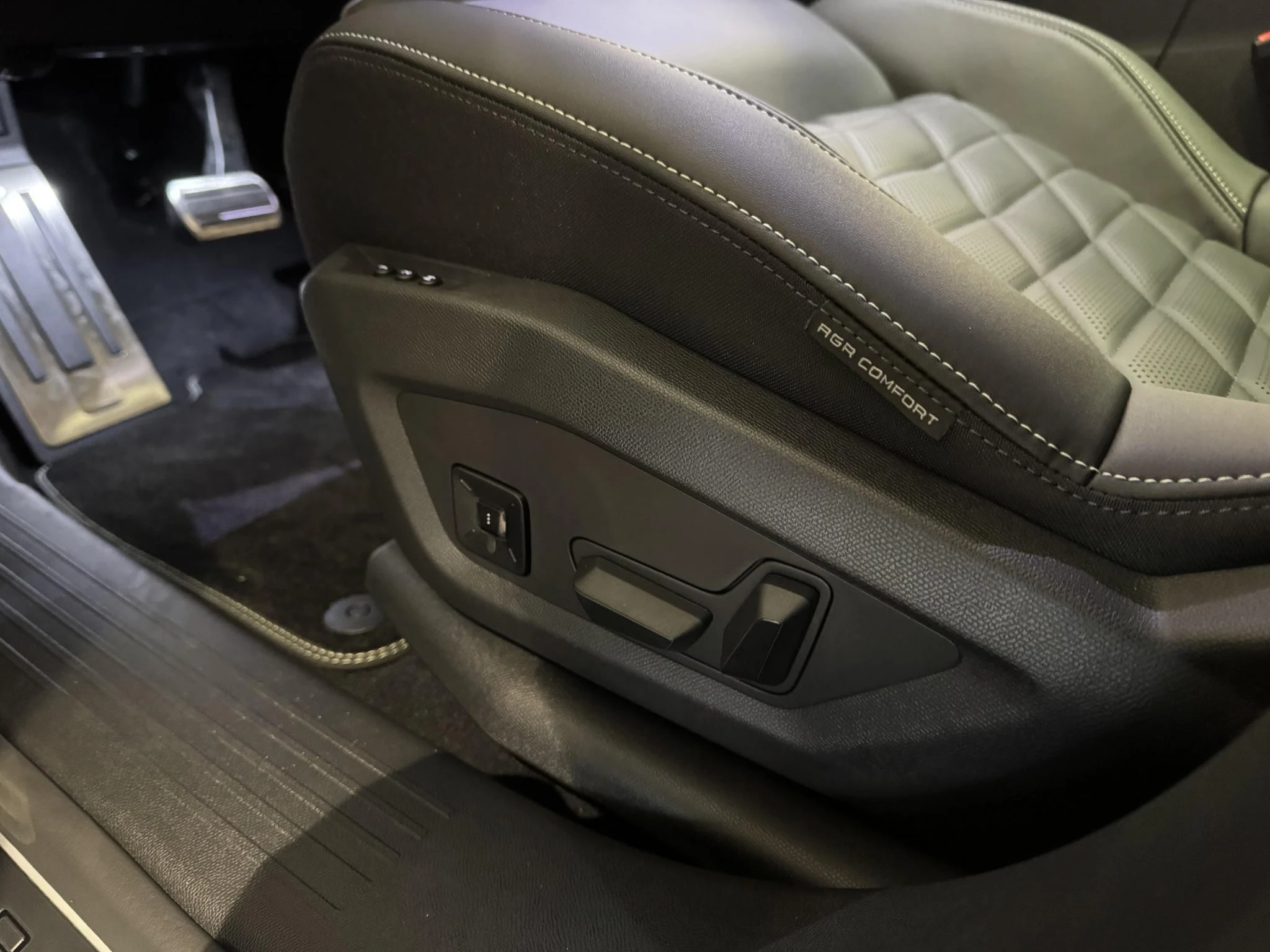 Peugeot-e-5008-image-17