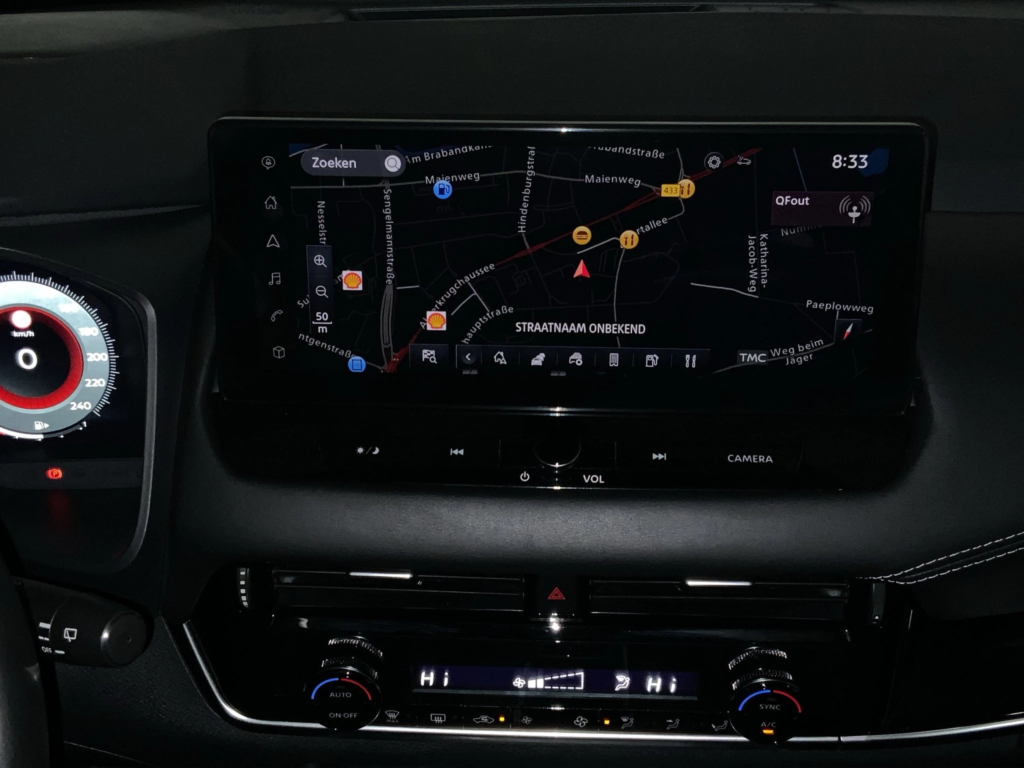 Nissan-QASHQAI-image-14