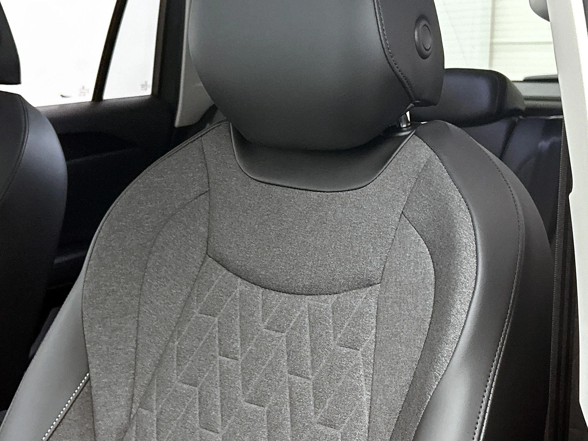 Volkswagen-Tiguan-image-15