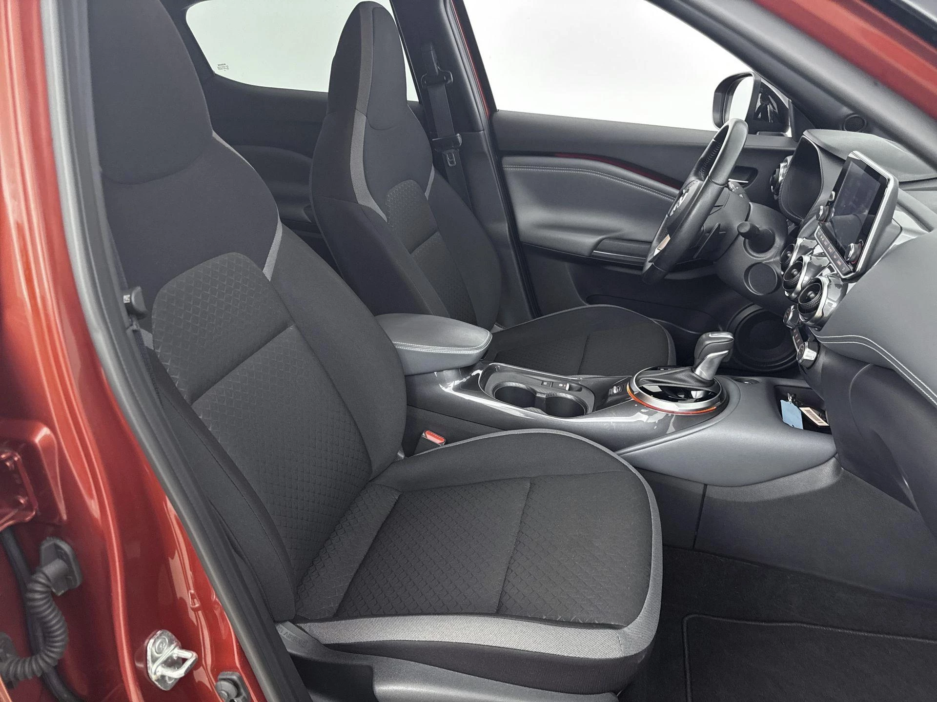 Nissan Juke 1.0 DIG-T N-Connecta 117PK