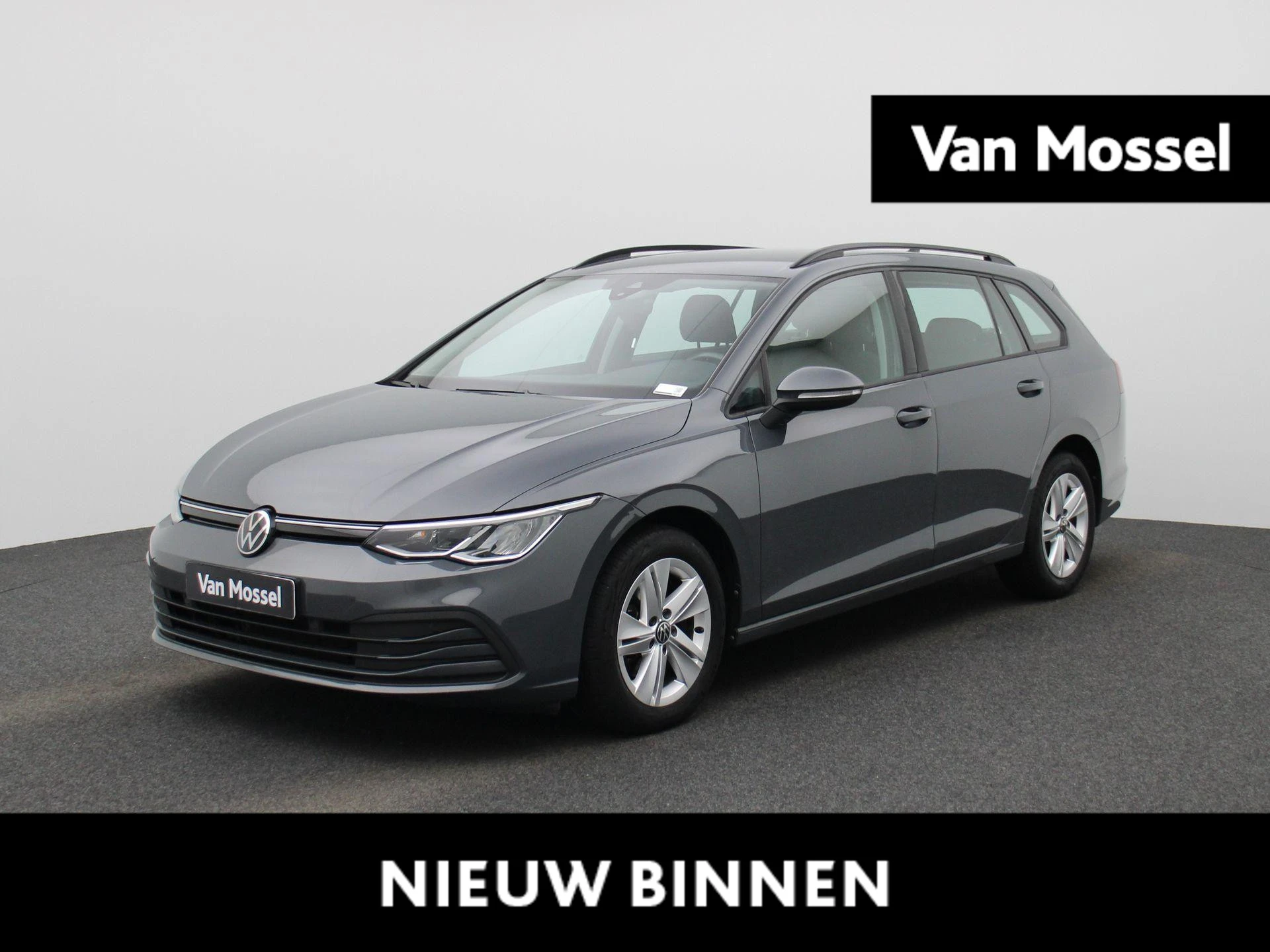 Volkswagen-Golf-image-0
